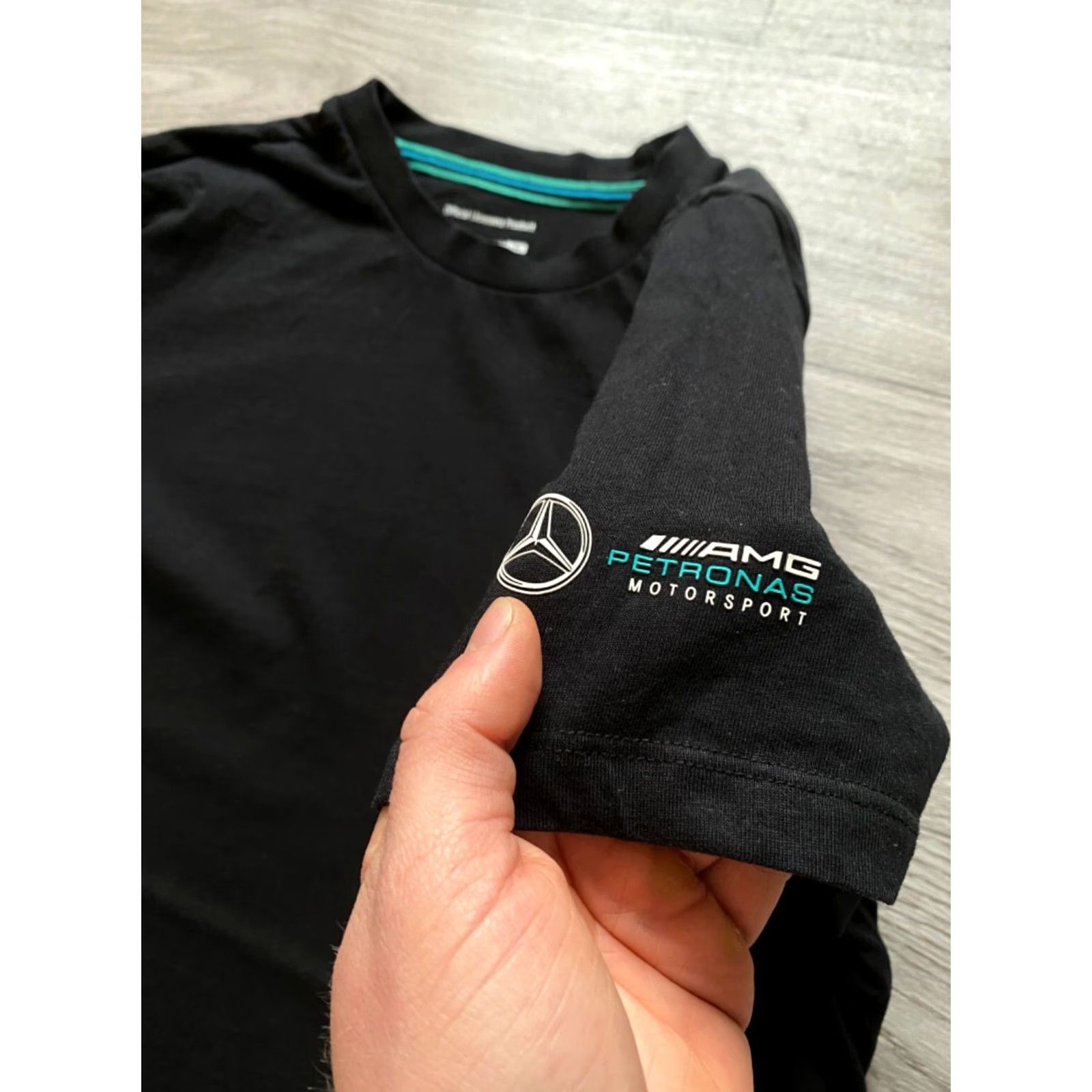 Mercedes-Benz Mercedes-Benz F1 T-Shirt Mens L Black Short Sleeve 44 Petronas Hamilton AMG Racing Shirt Size US L / EU 52-54 / 3 - 4 Thumbnail