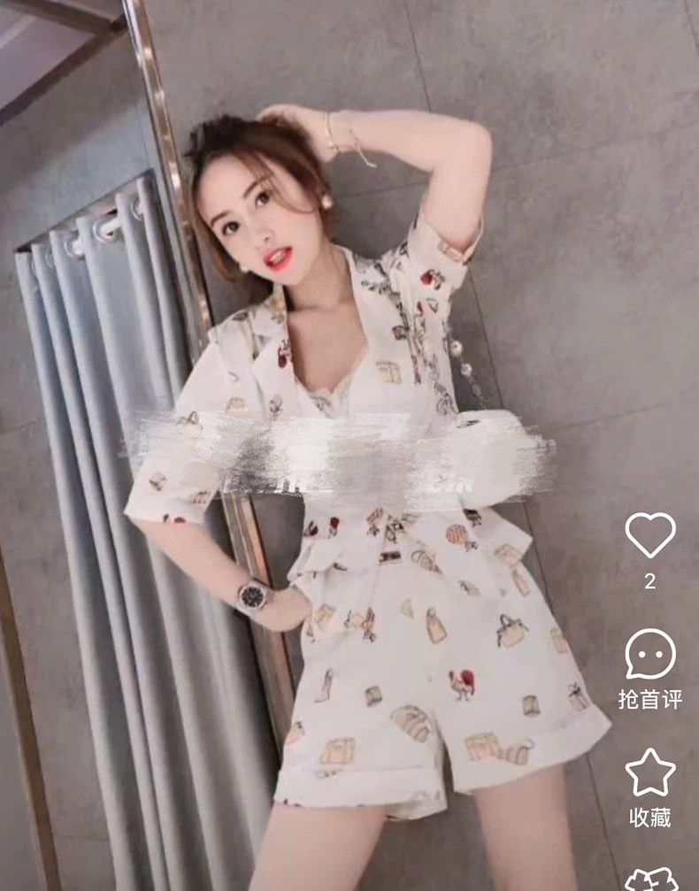 Louis Vuitton Louis Vuitton Beige printed silk shorts 2504-Nextarrow Size US 36 / EU 52 - 8 Thumbnail