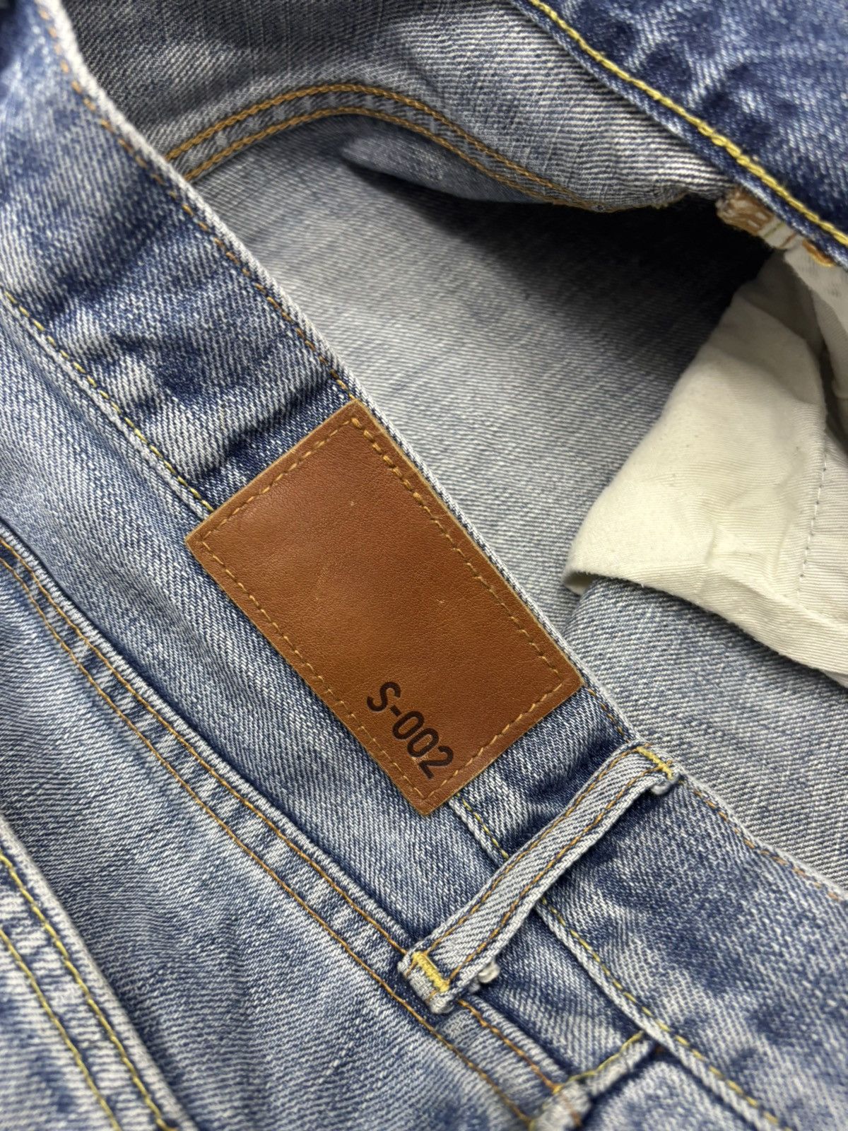 Jean × Undercover × Uniqlo VINTAGE JEAN UNIQLO S-002 DISTRESS FADED JEANS Size US 33 - 10 Thumbnail