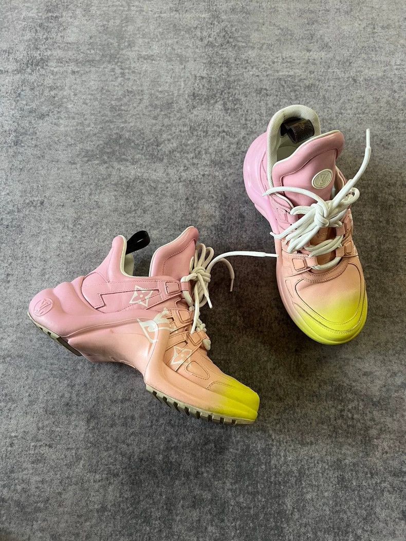 Louis Vuitton Louis Vuitton size 36.5 Pink gradient logo dad shoes Size US 5 / EU 37 - 2 Thumbnail
