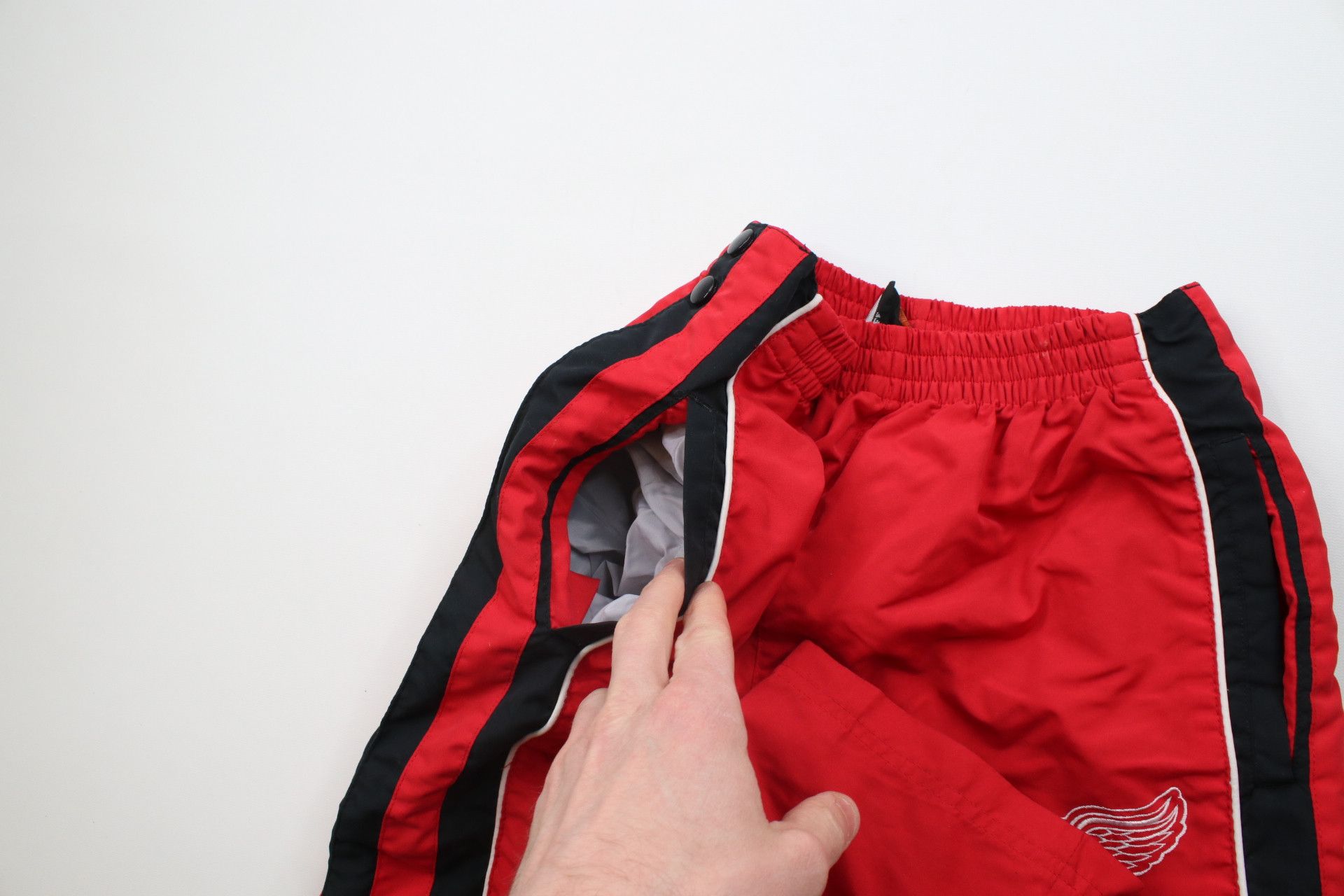 Vintage Vintage 90s Faded Lined Detroit Red Wings Hockey Pants Red Size ONE SIZE - 6 Thumbnail