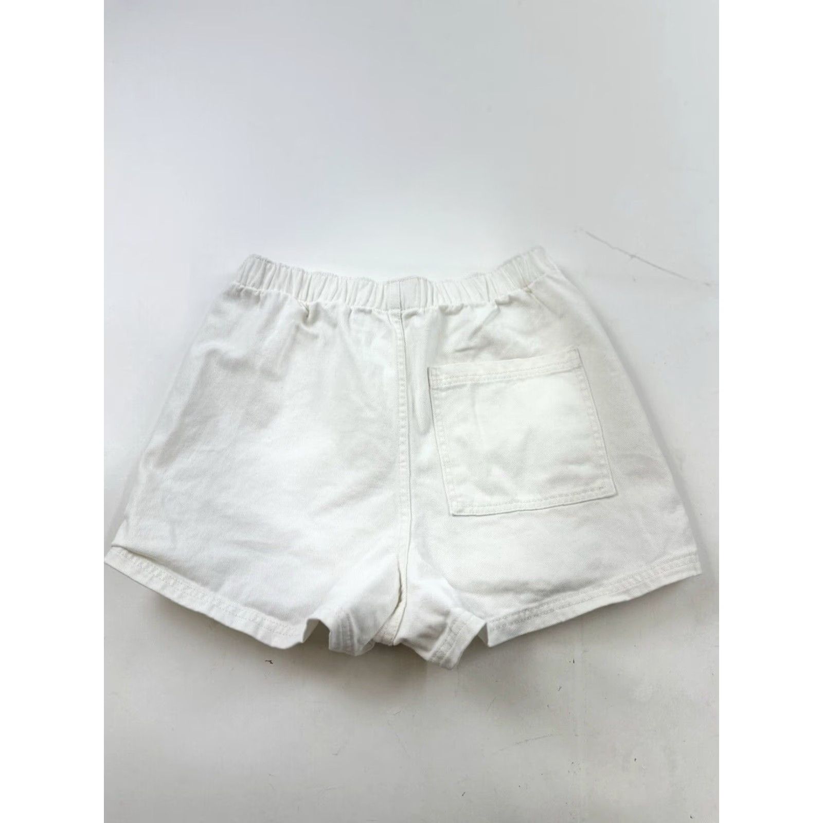 Vintage O’Neill Bermuda Shorts Women’s M White Elastic Waist Pull On Patch Pocket Twill Cotton Flat Front Casual Travel Regular 2.0 Inseam Size 32" / US 10 / IT 46 - 2 Thumbnail