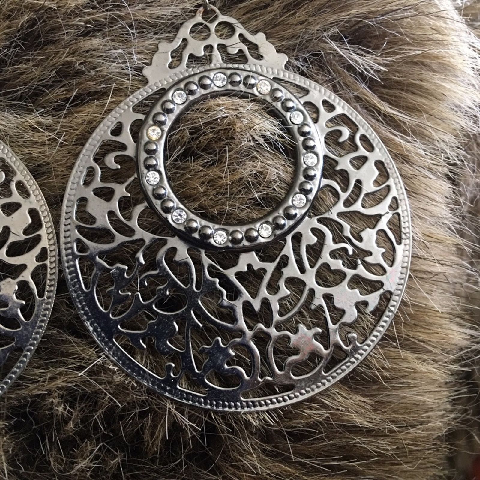 Jewelry Large chrome tone scroll rhinestone earrings Size ONE SIZE - 4 Thumbnail