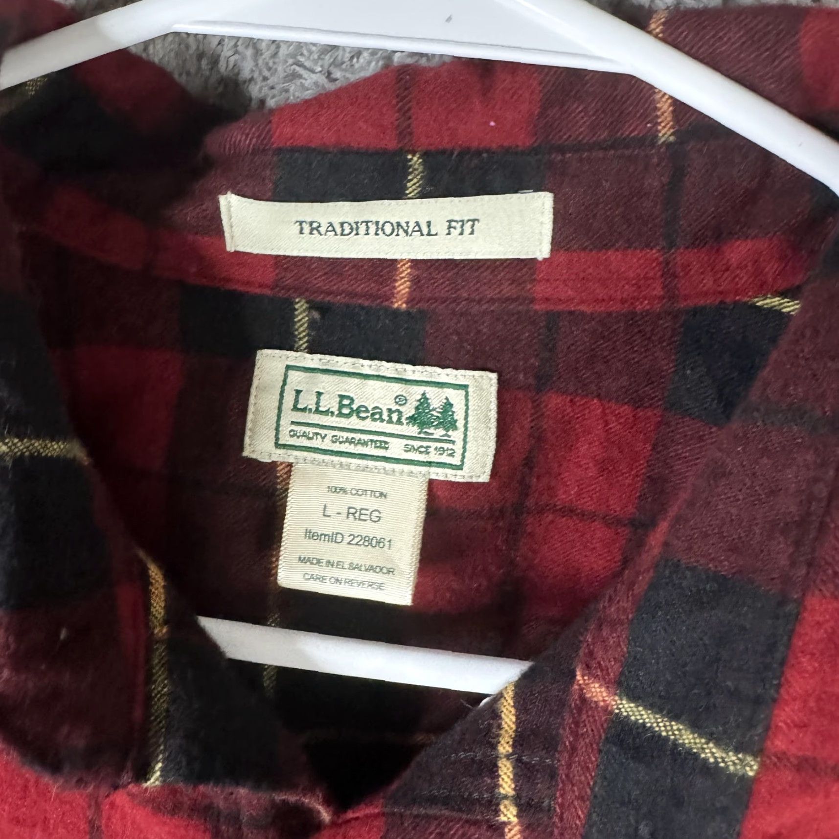 Vintage L.L. Bean Shirt Mens Large Plaid Flannel Long Sleeve Button Up Traditional Fit Red Black Yellow Accent Pocket Size US L / EU 52-54 / 3 - 7 Thumbnail