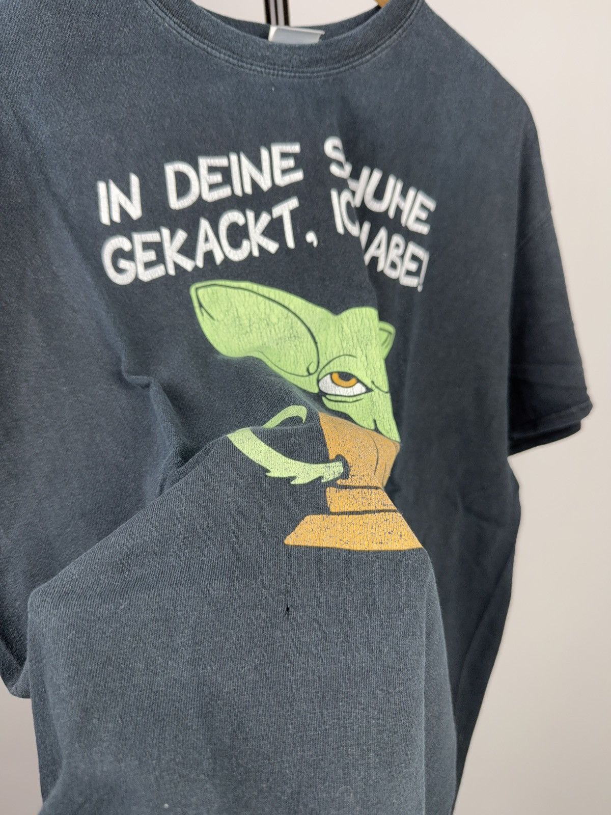Vintage 00s Funny Baby Yoda German Meme Graphic Tee Star Wars Style Size US XL / EU 56 / 4 - 4 Thumbnail