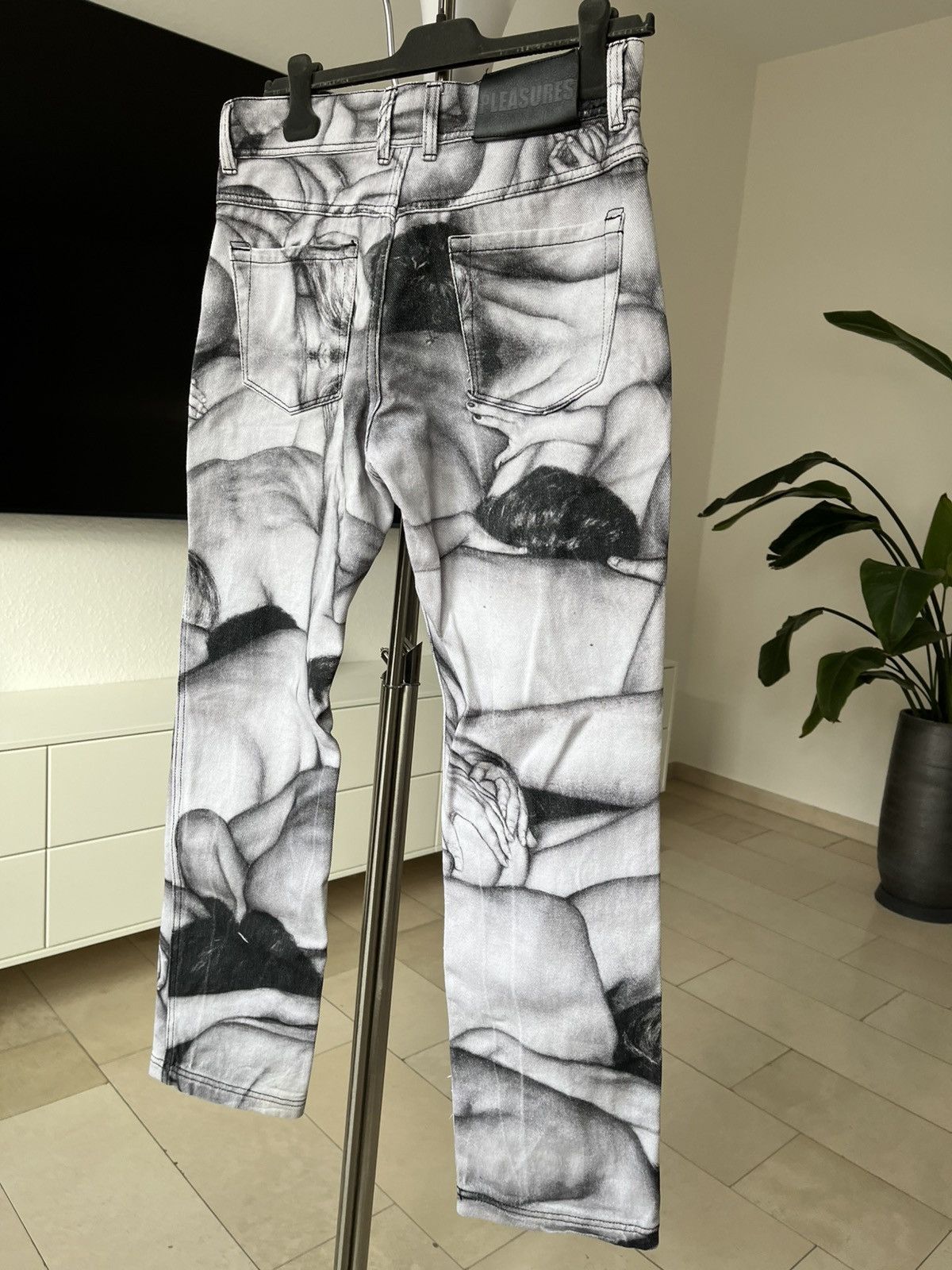 Pleasures Dan Witz x Pleasures Orgy Trousers Size US 30 / EU 46 - 2 Thumbnail