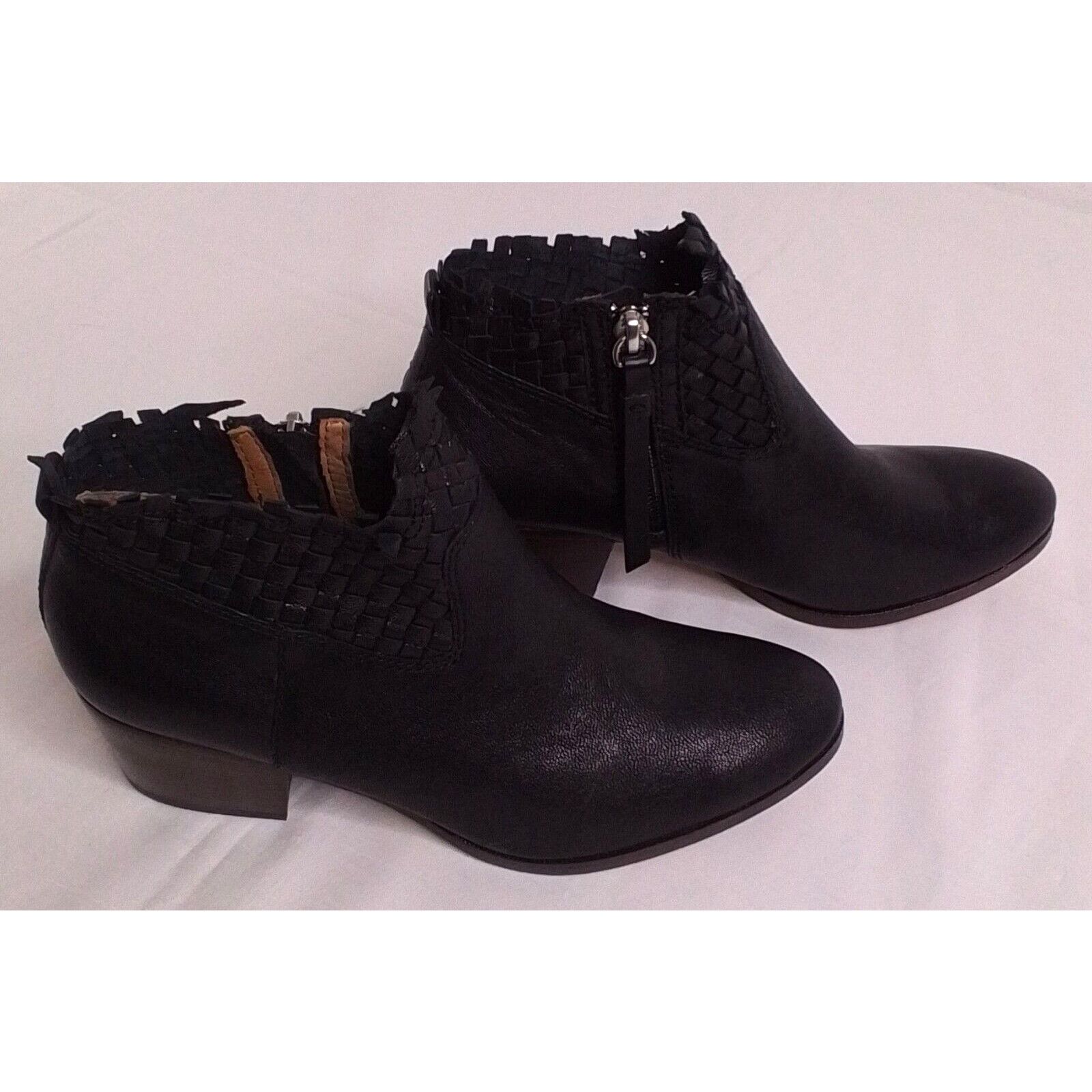 Coach Coach Boots Women's 7B Black Leather Bootie #W3143 Size US 7 / IT 37 - 2 Thumbnail