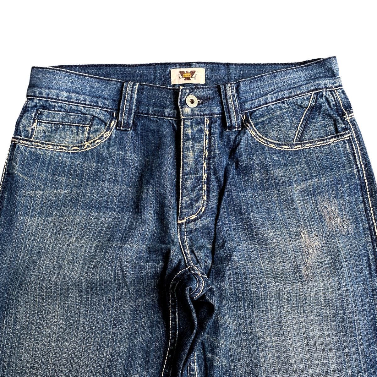 Tornado Mart Crazy Vintage Y2K Antik Denim Distressed Flared Jeans 2000s Size US 31 - 4 Thumbnail