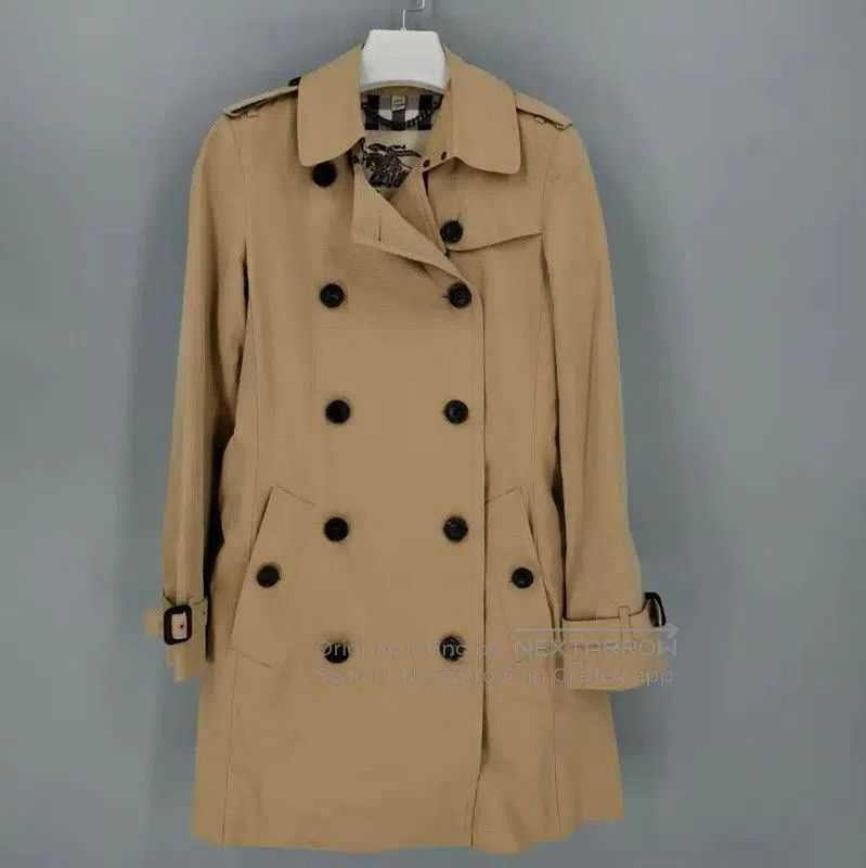 Burberry Burberry Khaki Women's Trench Coat Size XS. Size XS / US 0-2 / IT 36-38 - 1 Thumbnail