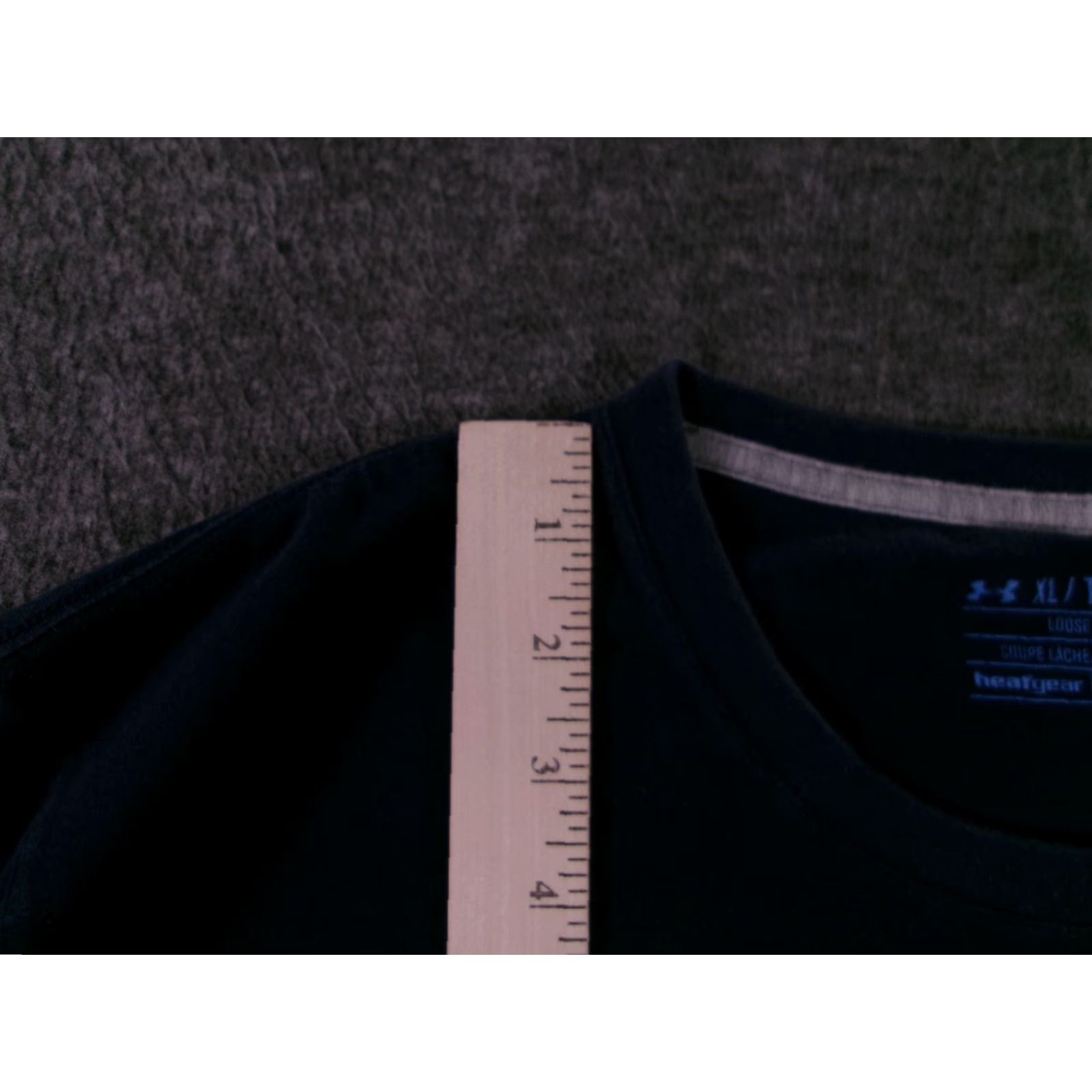 Under Armour VINTAGE Under Armour Shirt Men XL Navy HeatGear Performance Tee Loose Crew Neck Short Sleeve - Mens XL Navy HeatGear T-Shirt Size US XL / EU 56 / 4 - 6 Thumbnail