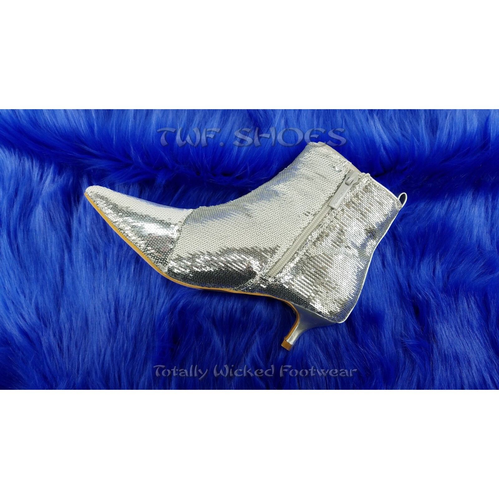 Other Harmoni Silver Sequin Pointy Toe 1.5" Kitten Heel Ankle Boot Size US 8 / IT 38 - 2 Thumbnail