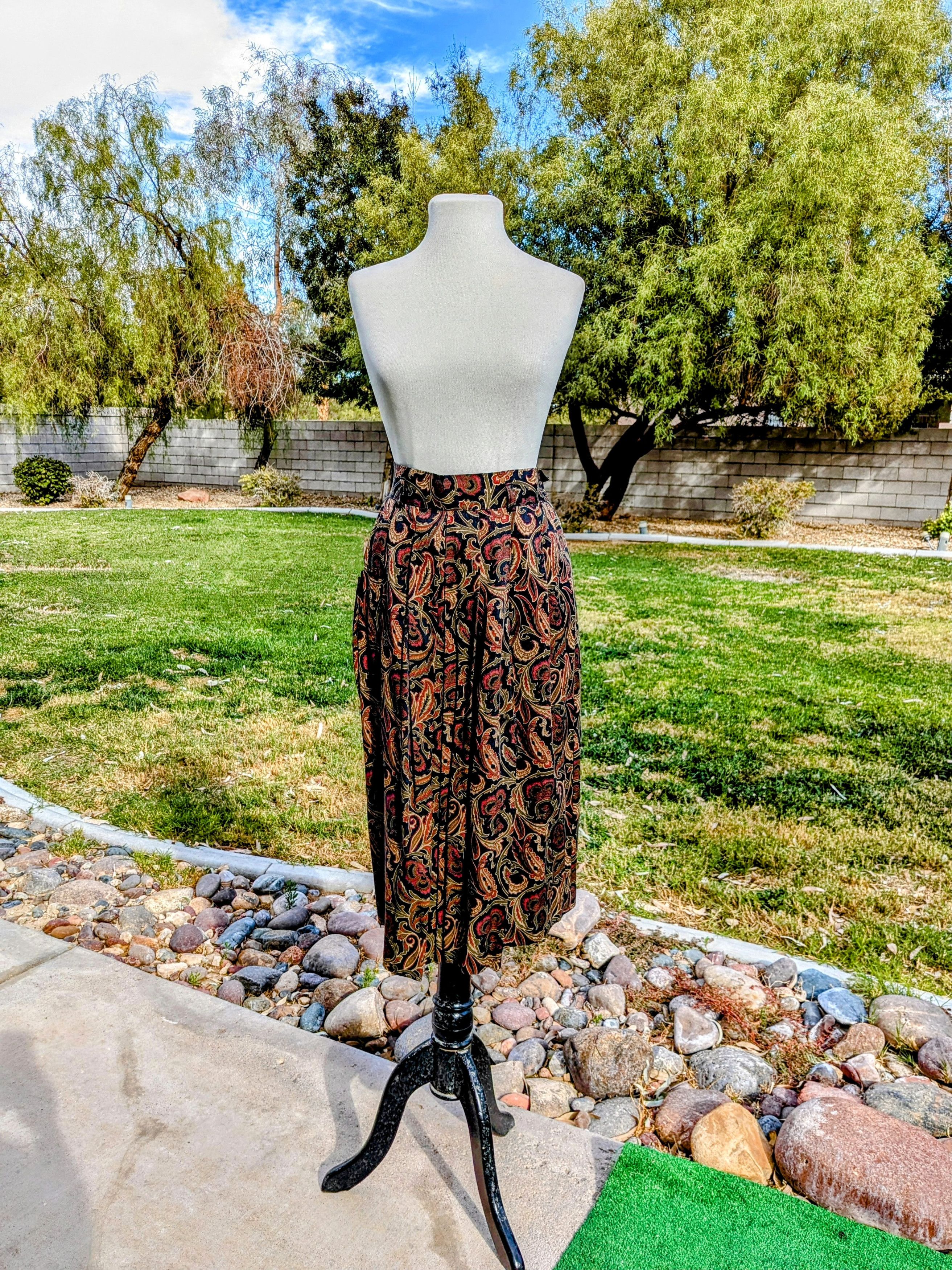 Vintage Vintage Japanese Petite Pleated Paisley Retro Maxi Skirt Size 27" / US 4 / IT 40 - 1 Thumbnail