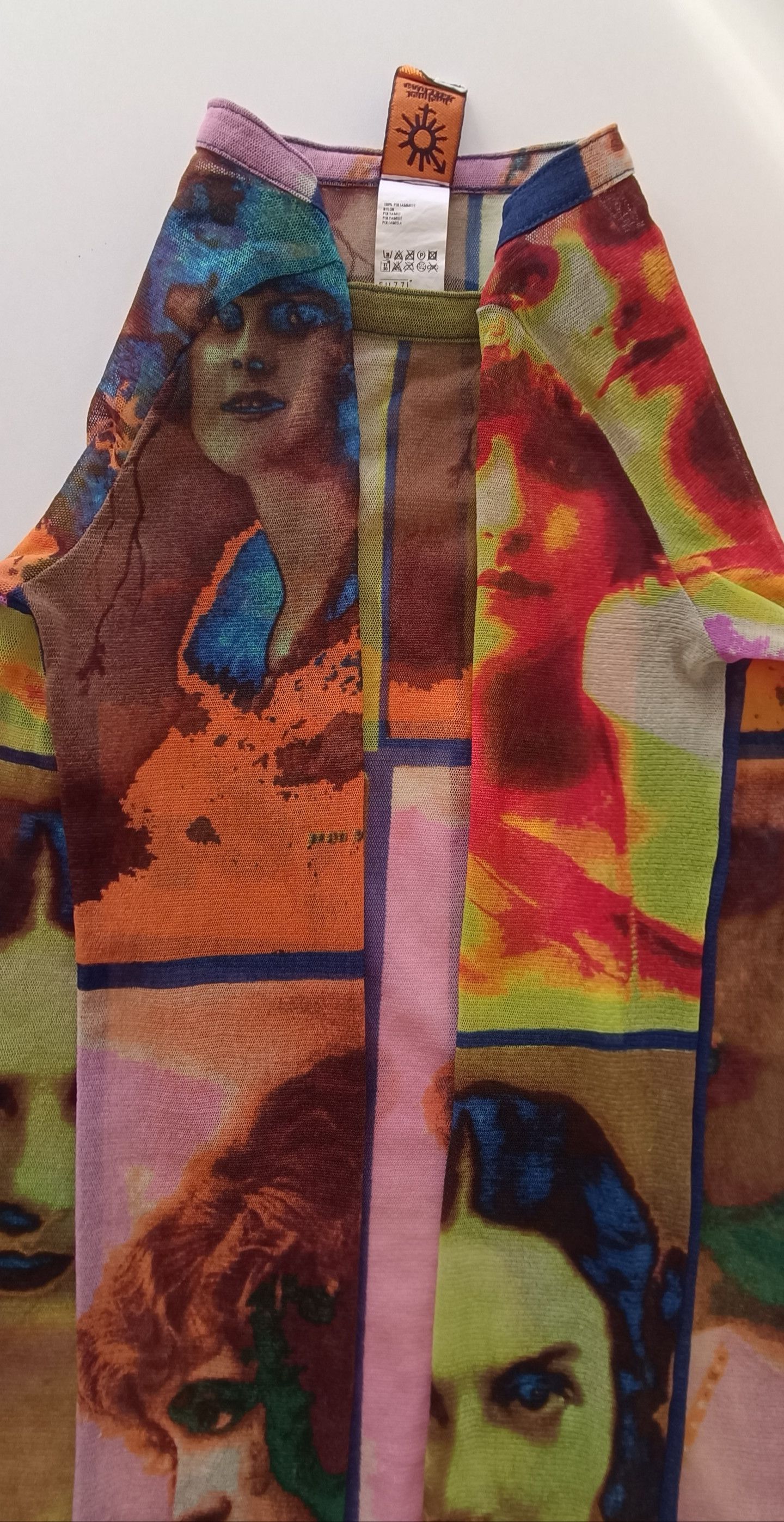 Top - Iconic print on women's frames 1920's