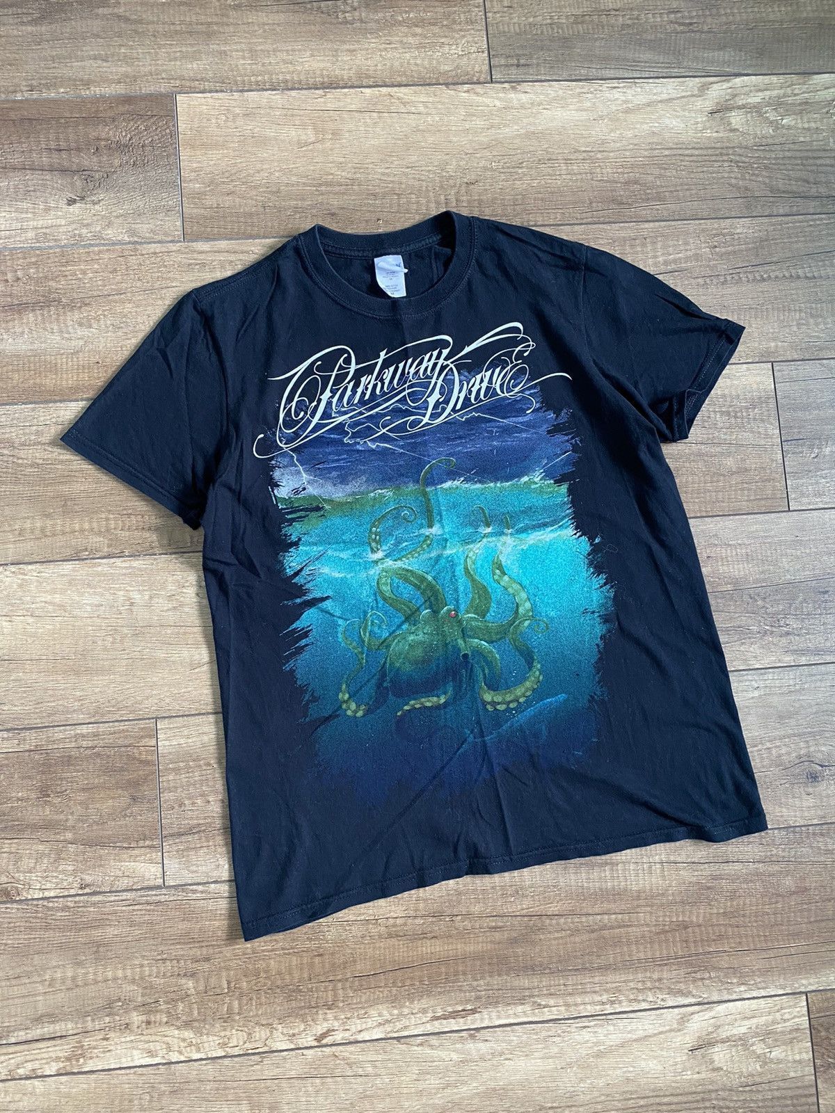Band Tees Parkway Drive Octopus 2014 Tour T Shirt Rock Band Size US M / EU 48-50 / 2 - 3 Thumbnail