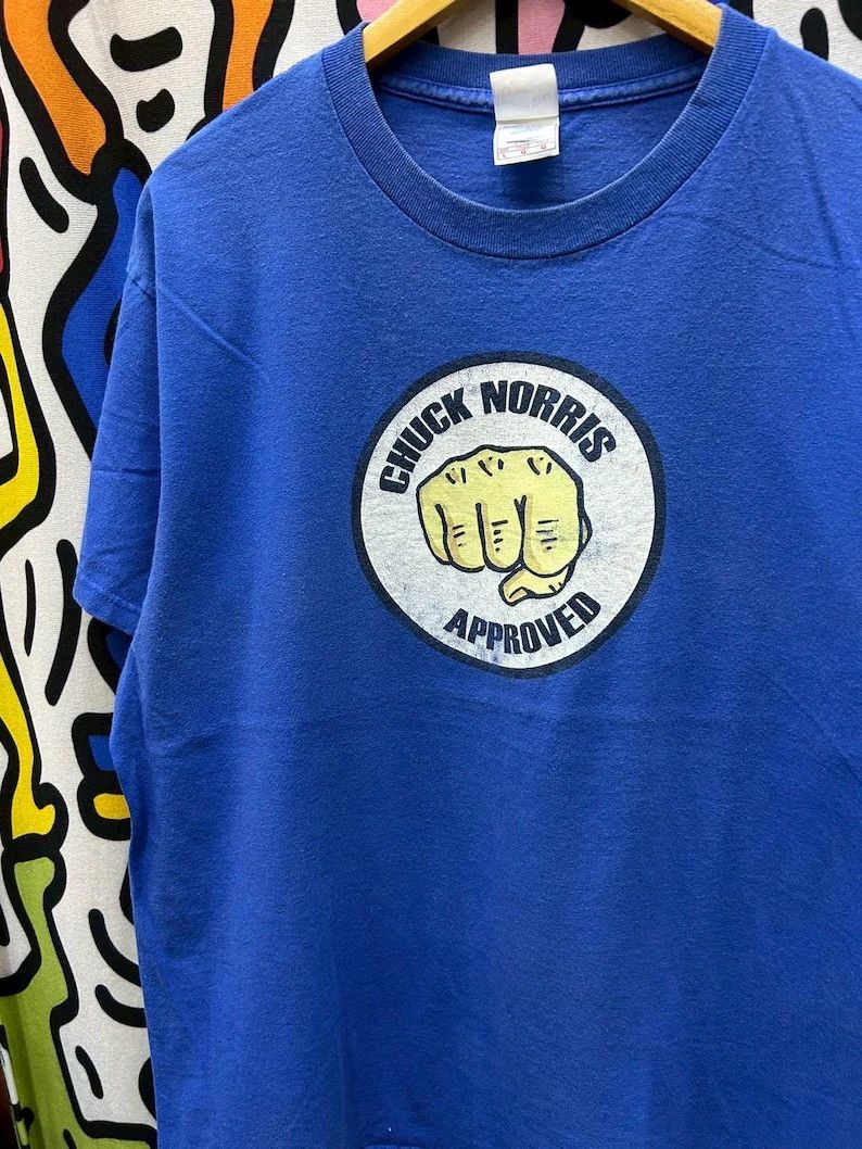 Vintage Vintage 2000s Chuck Norris tshirt size L Size US L / EU 52-54 / 3 - 1 Thumbnail