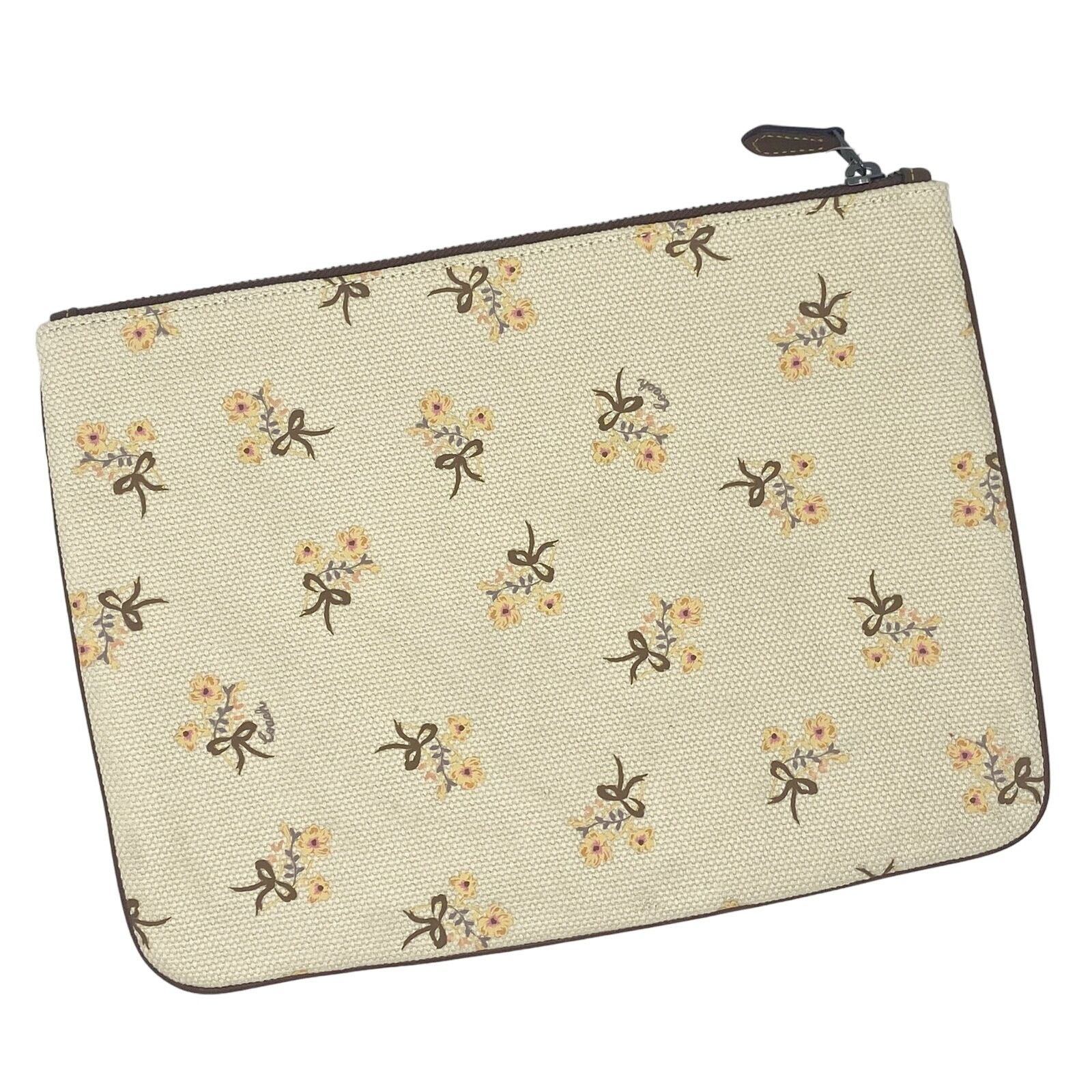 Coach Coach Large Wristlet 30 With Vandal Gummy Chalk White F76933 Size ONE SIZE - 2 Thumbnail