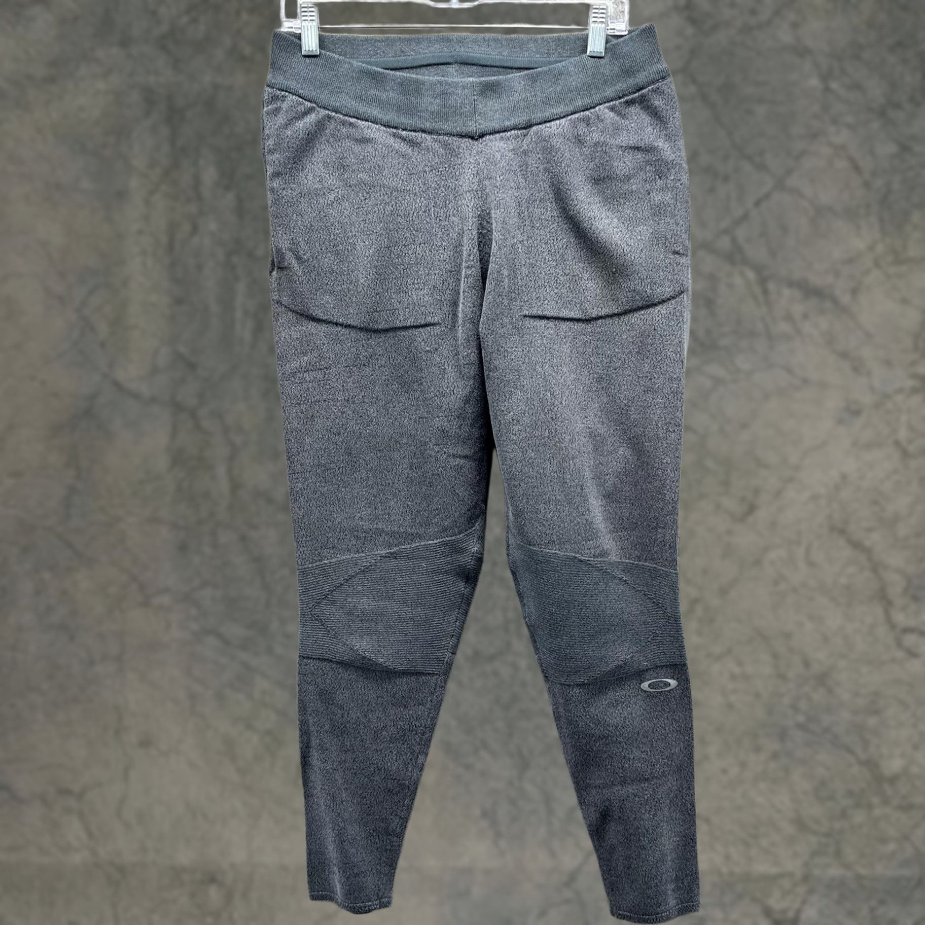 Oakley Oakley Jogger Pants Womens Medium Gray Knit Elastic Waist Zip Pocket Athletic Size 32" / US 10 / IT 46 - 1 Thumbnail