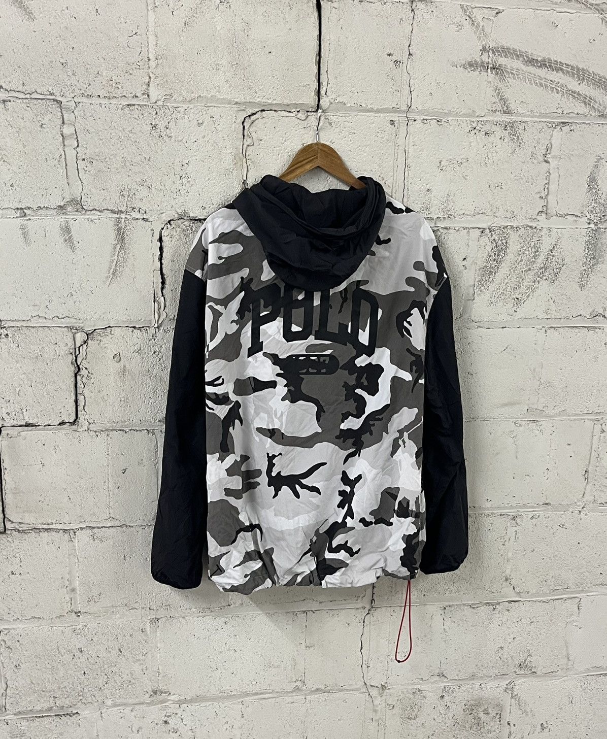 Polo Ralph Lauren Polo Ralph Lauren snow camo windbreaker lightweight jacket Size US XL / EU 56 / 4 - 1 Thumbnail