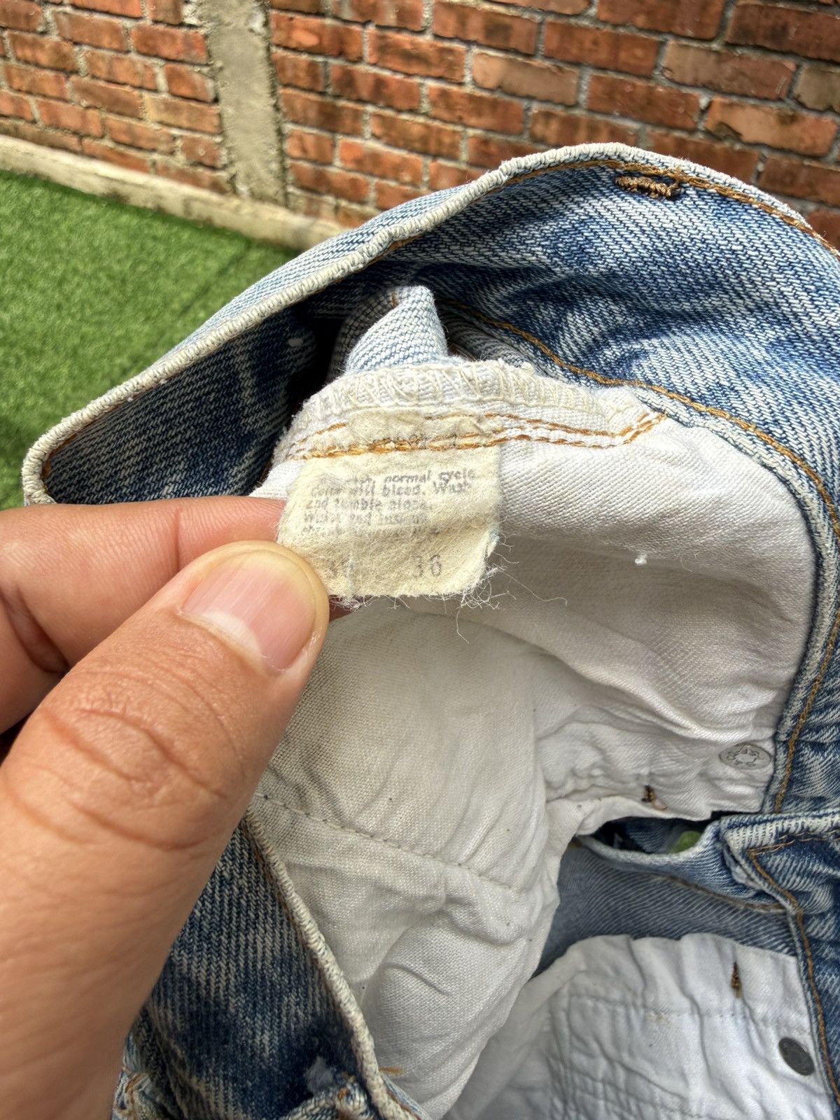 Levi's Vintage Clothing W29x28.5 vintage levi’s 501 redline cut off denime Size US 29 - 6 Thumbnail