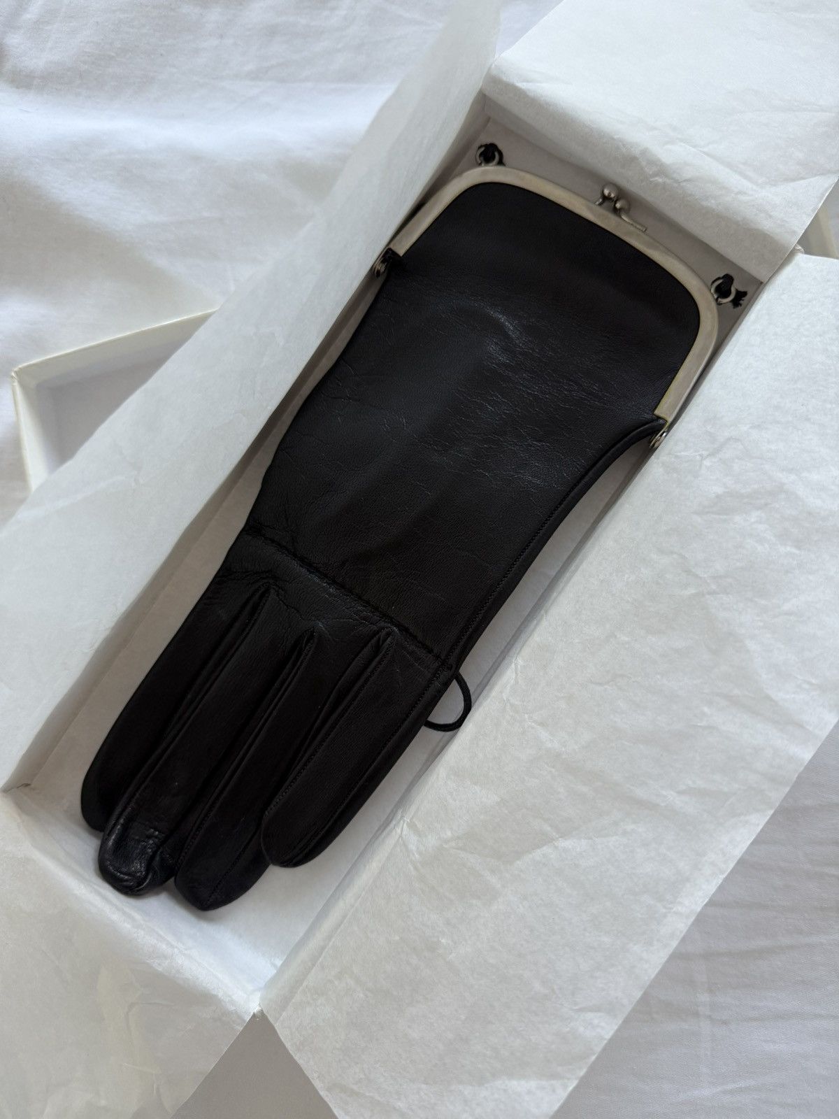 Maison Margiela AW1998 Artisanal Leather Glove Coin Purse Bag Size ONE SIZE - 5 Thumbnail