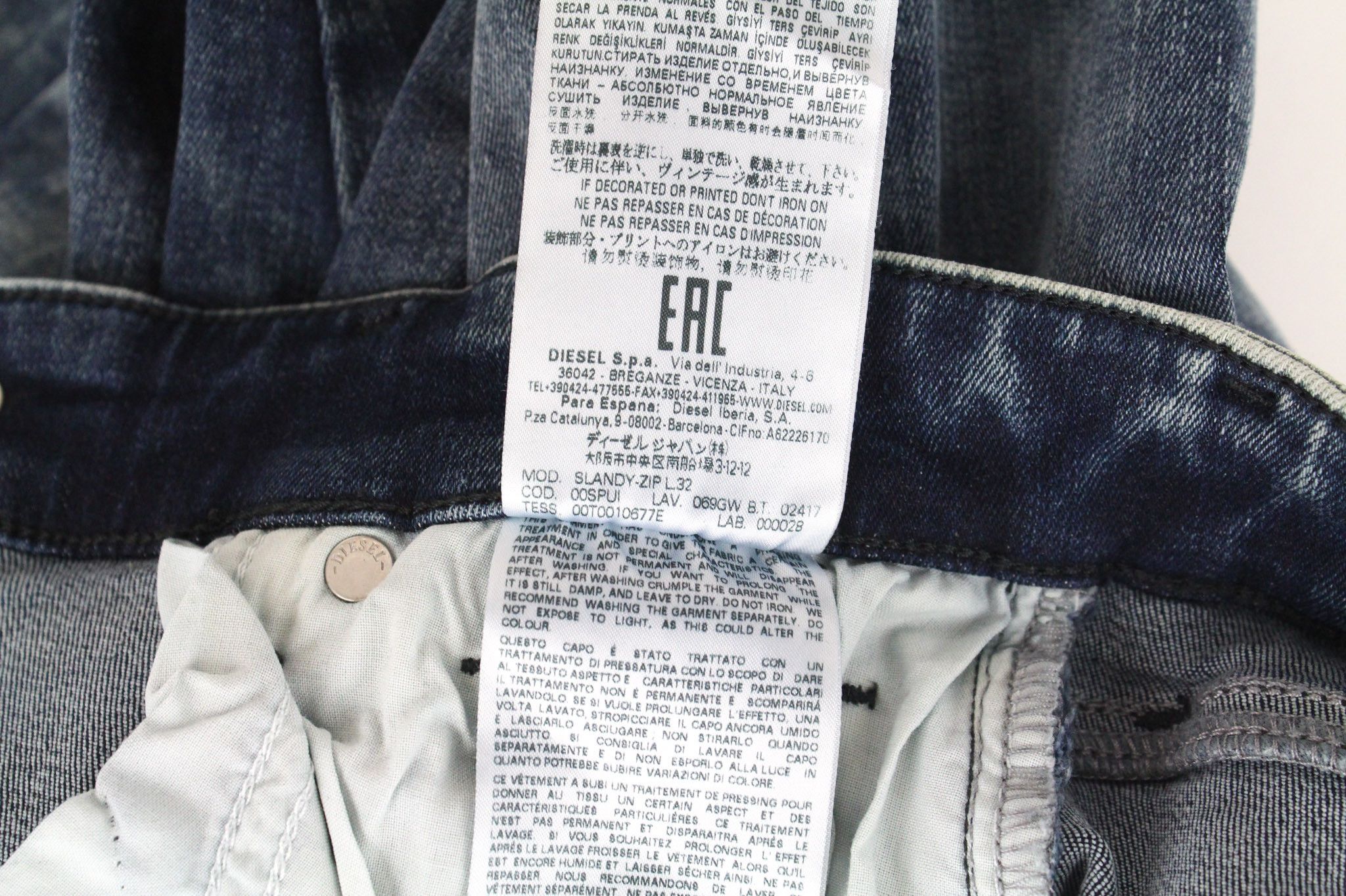 Diesel SLANDY-ZIP 069GW W25/L32 Mid Blue Jeans 71078 Size 25" / US 0 / IT 36 - 9 Thumbnail
