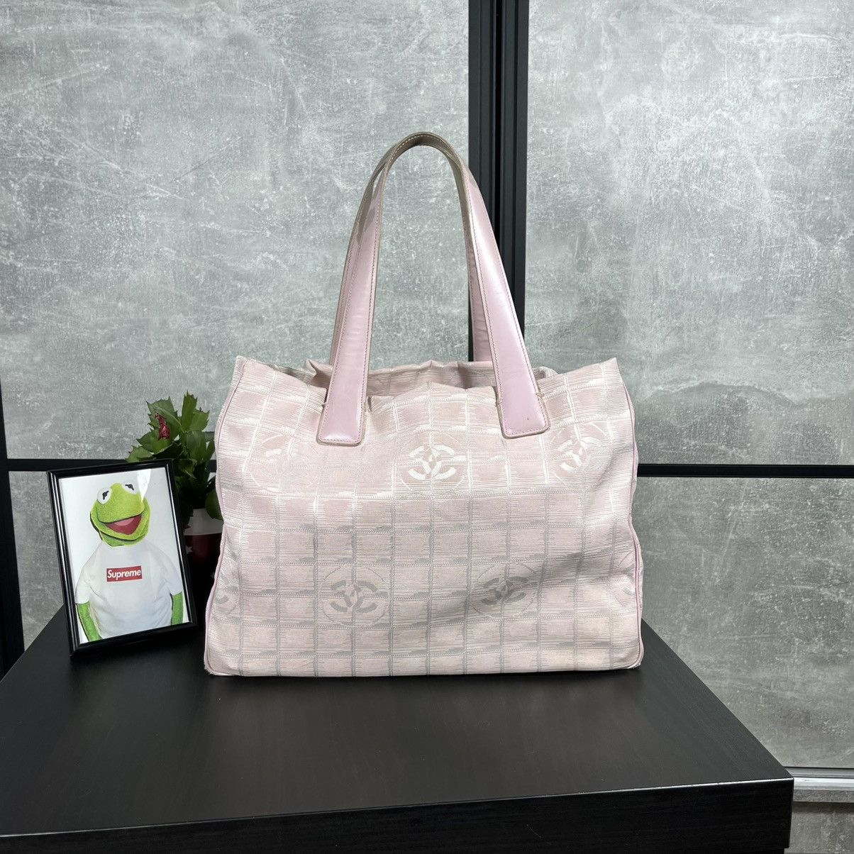 Chanel CHANEL ALIGNE PINK TRAVEL LINE NYLON TOTE BAG HAND BAG RARE Size ONE SIZE - 2 Thumbnail