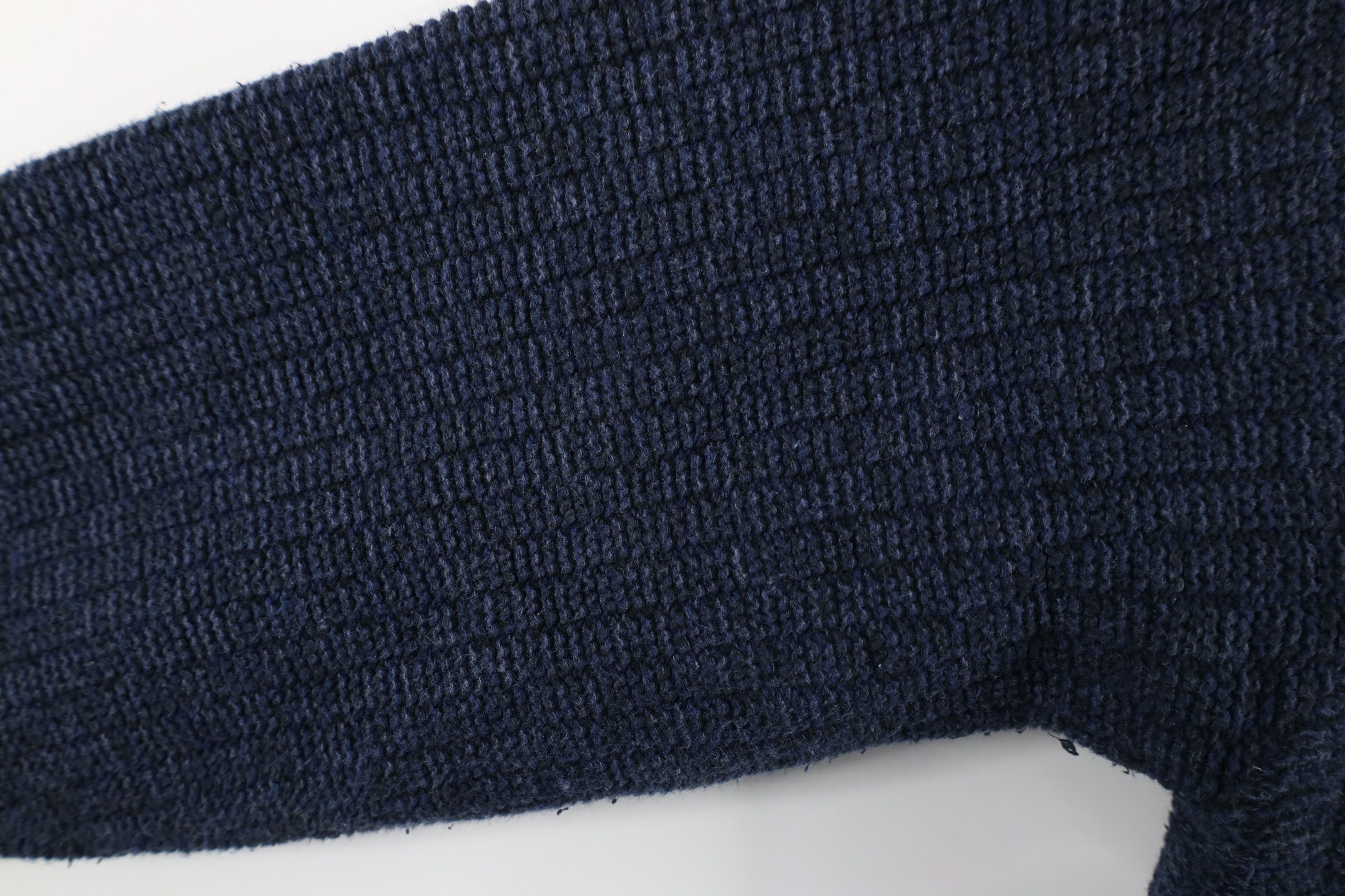 Vintage Vintage 90s Streetwear Textured Knit Henley Sweater Blue USA Size US L / EU 52-54 / 3 - 4 Thumbnail