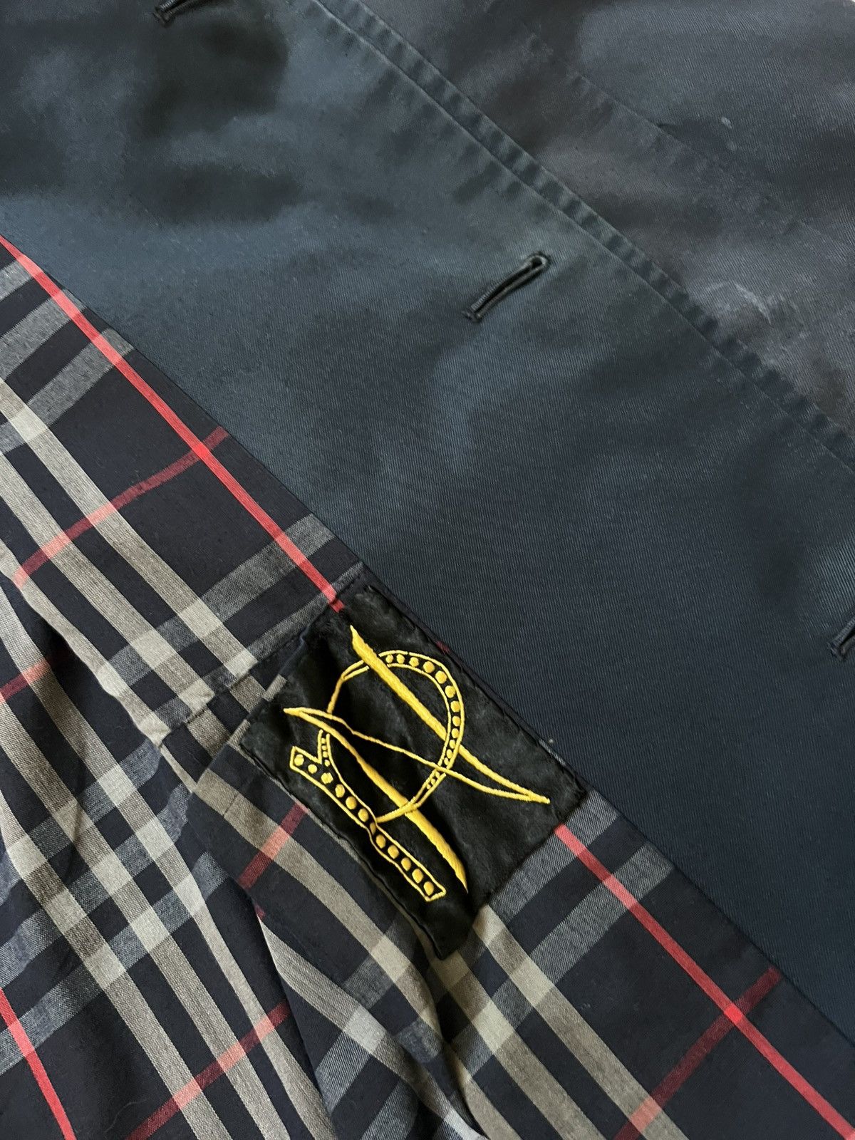 Burberry Very Rare Mans Trench Coat Barberry Size XL Hype Vintage Size US XL / EU 56 / 4 - 11 Thumbnail