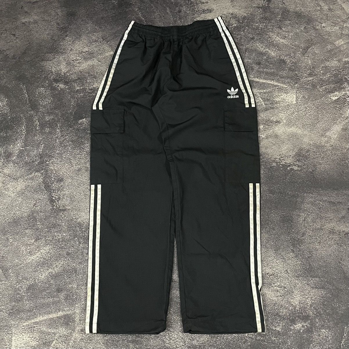 Issey Miyake × Japanese Brand × Yohji Yamamoto Adidas primeblue cargo trackpants Size US 34 / EU 50 - 1 Thumbnail