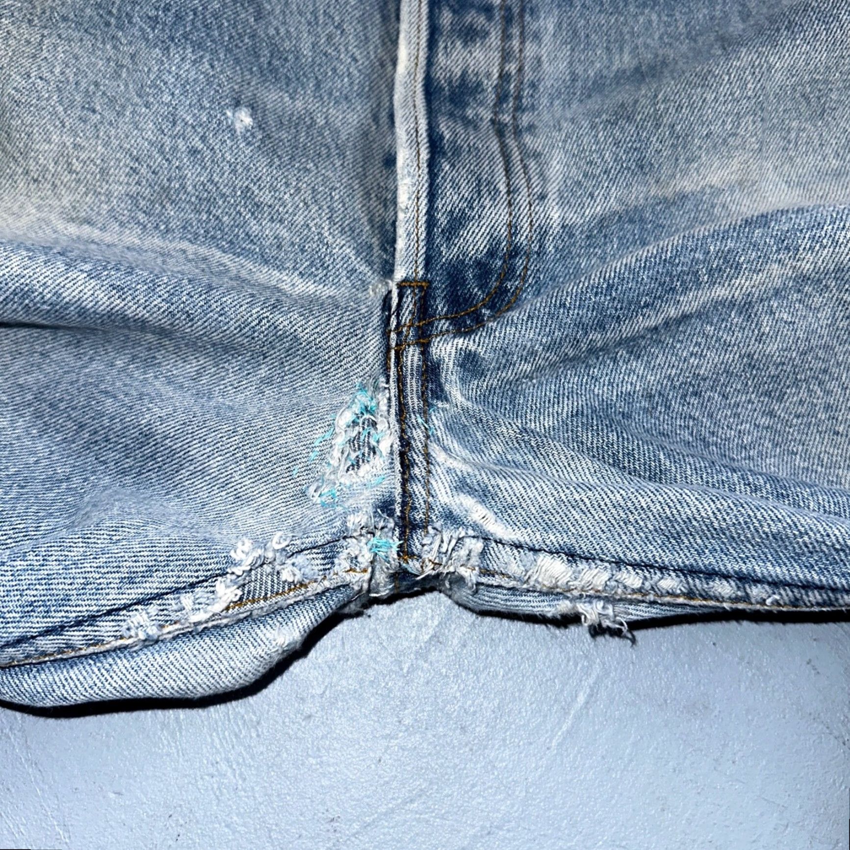 Levi's VINTAGE Levi's 501 Jeans Way 90s Straight Levi's 501 40x36 Blue Light Wash Mens Jeans Classic Style 90s Boys? Size US 40 / EU 56 - 6 Thumbnail