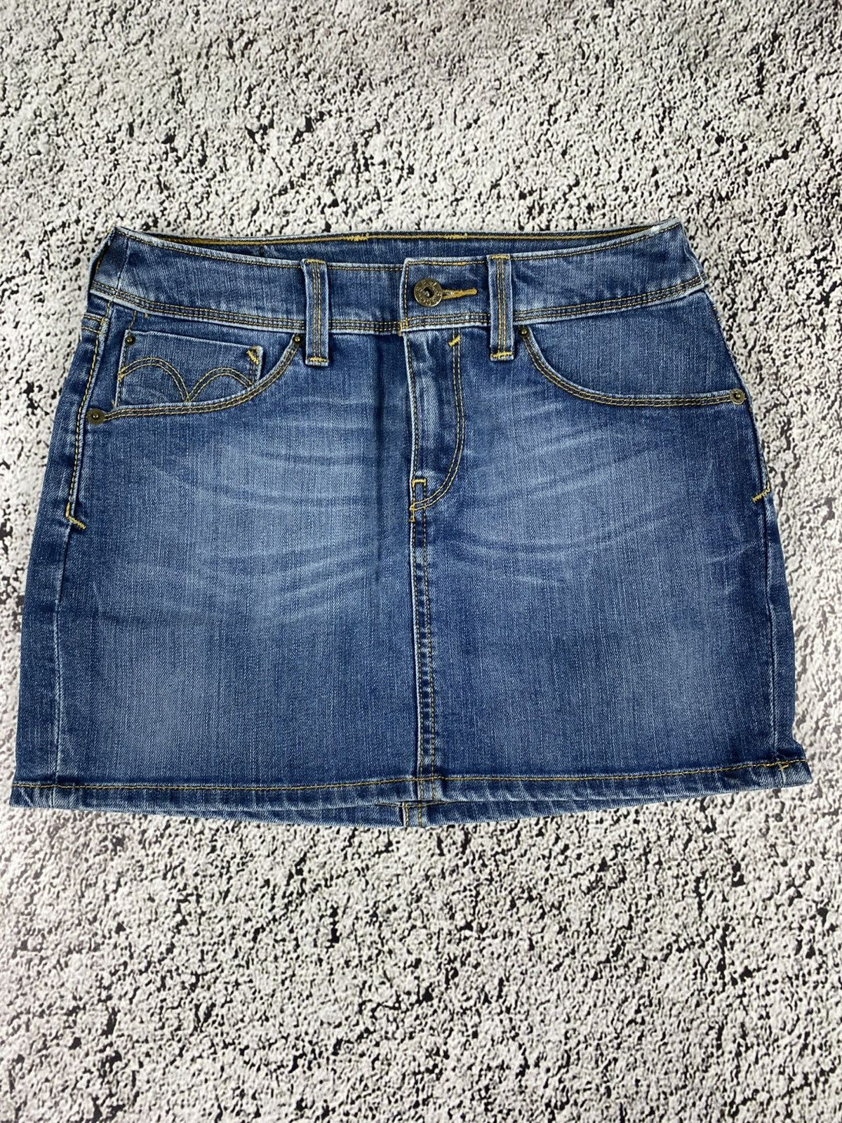 Levi's Vintage Y2K Levi’s faded denim mini skirt 00s juicy style XS Size 26" / US 2 / IT 38 - 1 Thumbnail