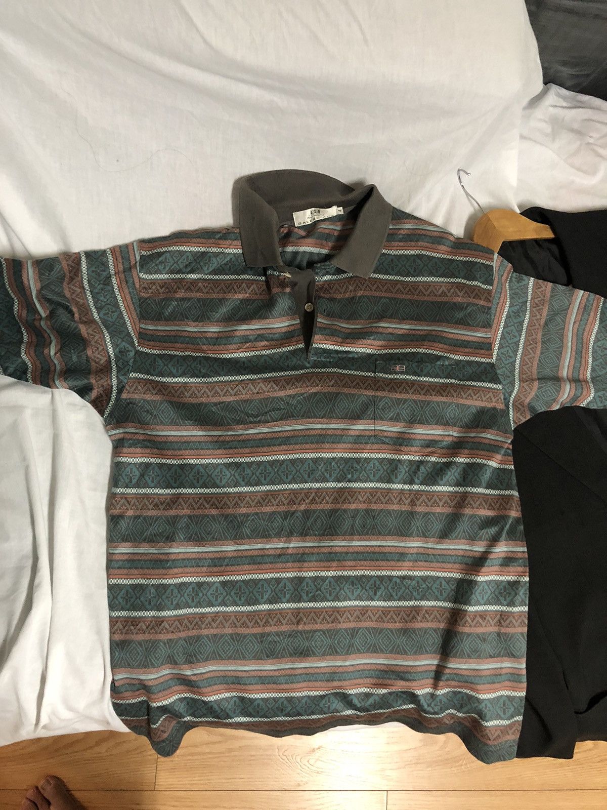 Balenciaga Vintage Balenciaga, Aztec polo size 4 Miami Size US XL / EU 56 / 4 - 5 Thumbnail