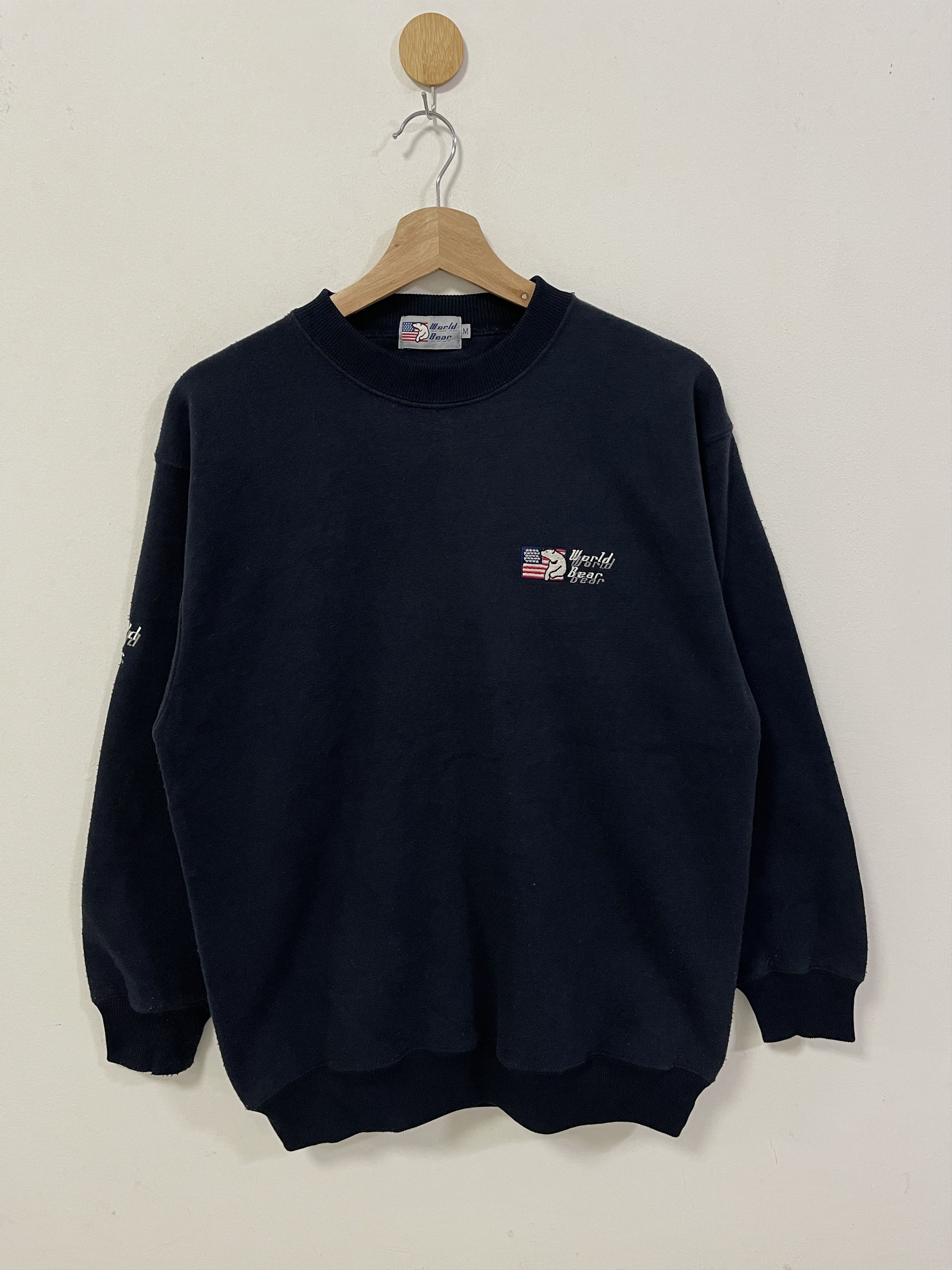 Japanese Brand Vintage World Bear Flag Mini Logo Embroidery Seeatshirt Size US S / EU 44-46 / 1 - 1 Thumbnail