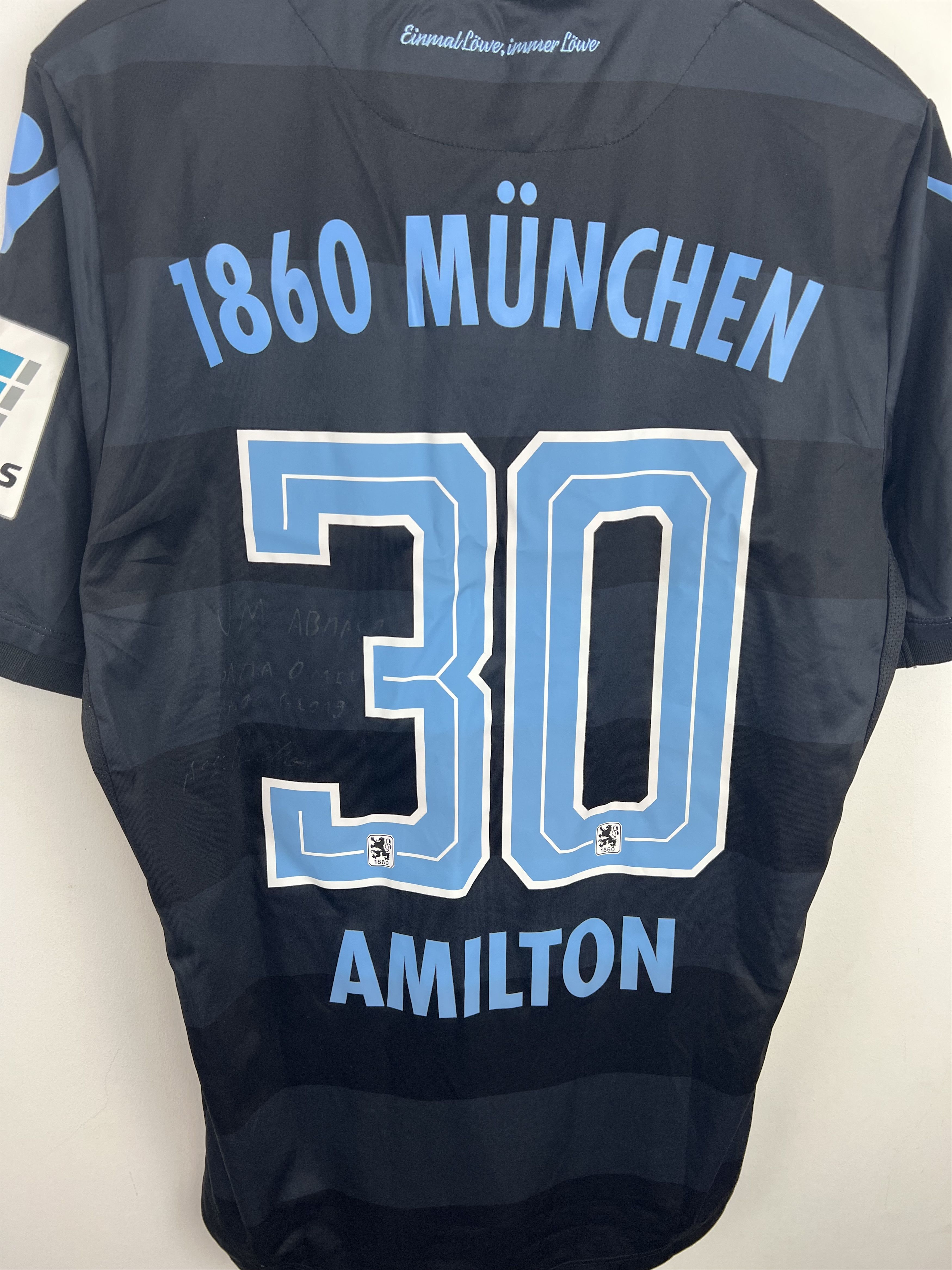 Macron TSV 1860 Munchen 2016-17 Away FOOTBALL Kit SHIRT Size US L / EU 52-54 / 3 - 16 Thumbnail