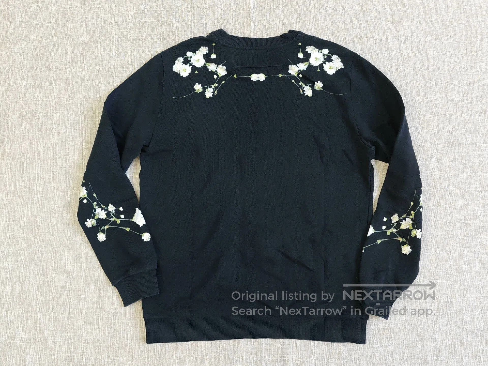 Givenchy Givenchy Men's Jasmine Flower Sweatshirt. Size US S / EU 44-46 / 1 - 4 Thumbnail