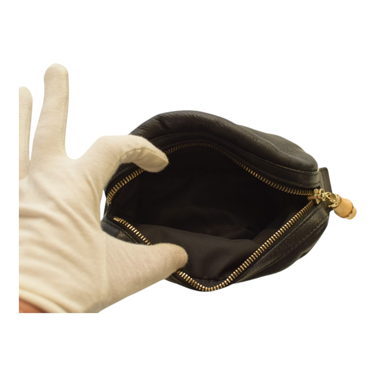Gucci GUCCI Vintage Black Leather Bamboo Zip Clutch Bag in black Size ONE SIZE - 15 Thumbnail