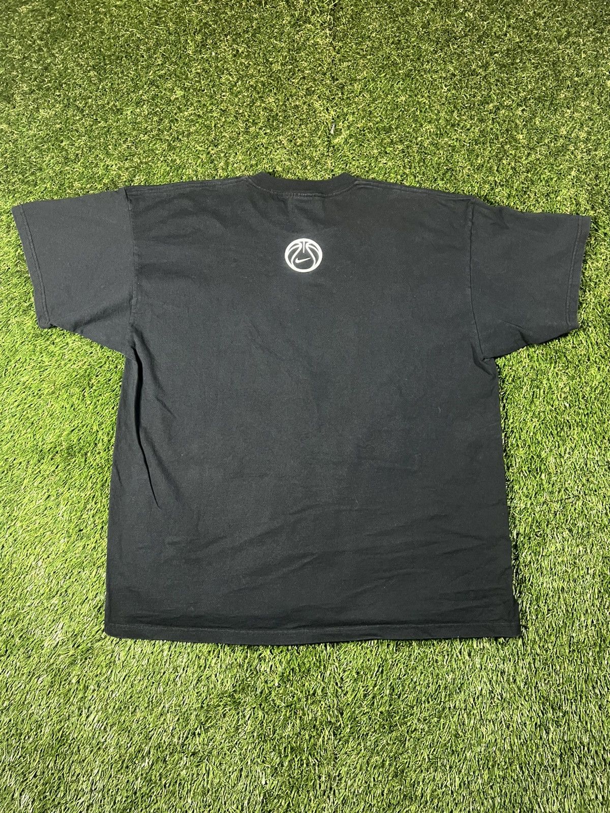 Nike Vintage 90’s Center Swoosh Nike Basketball Sportswear Tee Size US XL / EU 56 / 4 - 3 Thumbnail
