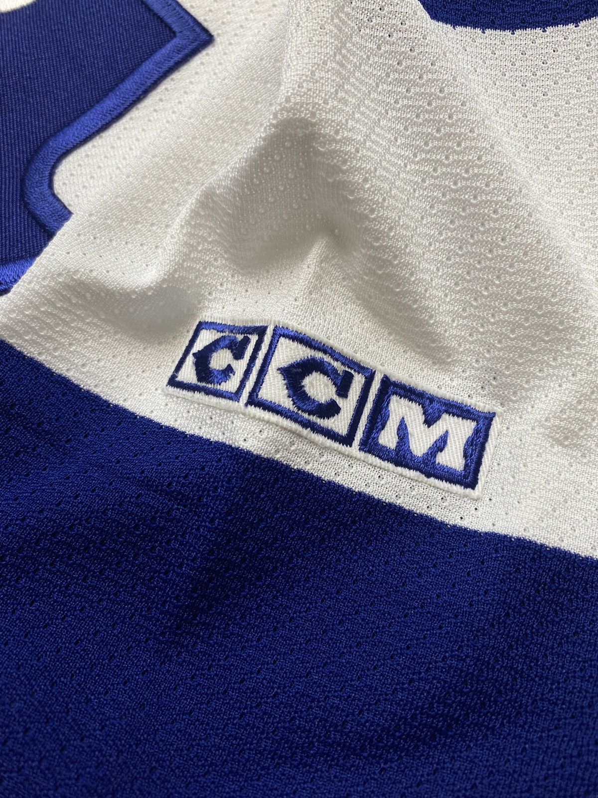 Ccm × NHL × Vintage Toronto maple leafs nhl ccm sport vintage jersey 90s white Size US L / EU 52-54 / 3 - 3 Thumbnail