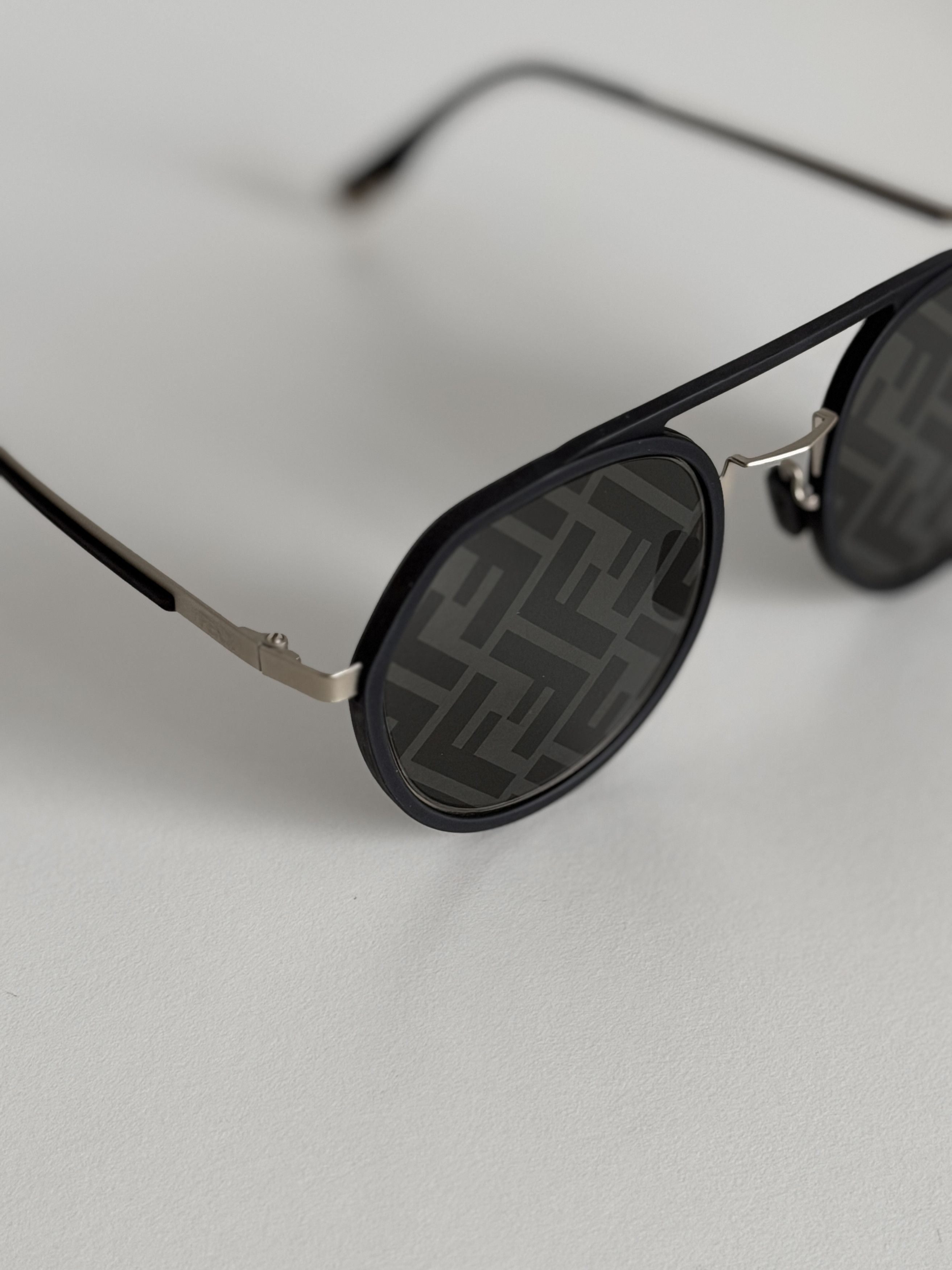 Fendi Fendi Sunglasses Size ONE SIZE - 5 Thumbnail