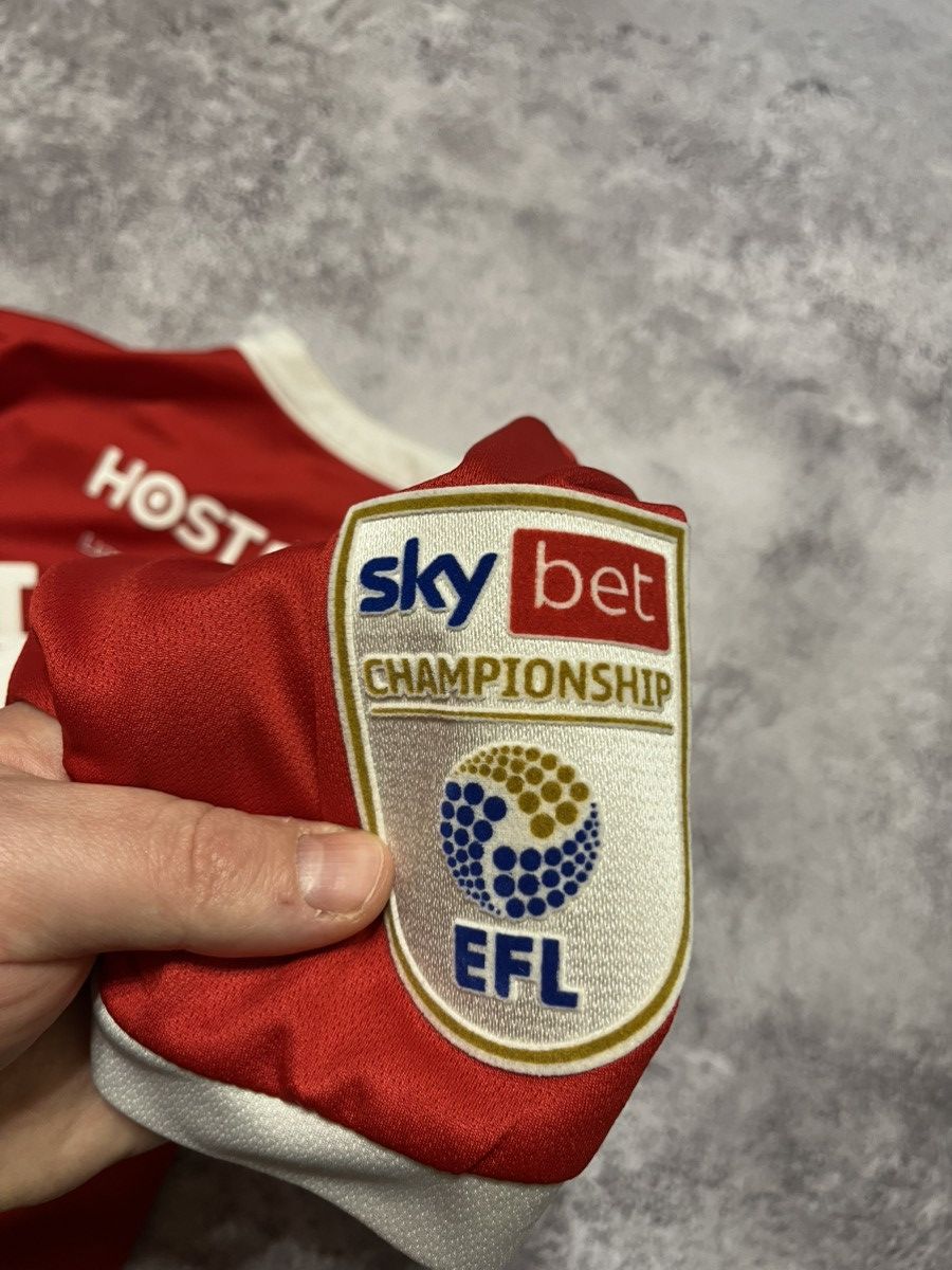 Errea Player Issue Isaiah Jones Middlesbrough 2022/2023 Size US S / EU 44-46 / 1 - 5 Thumbnail