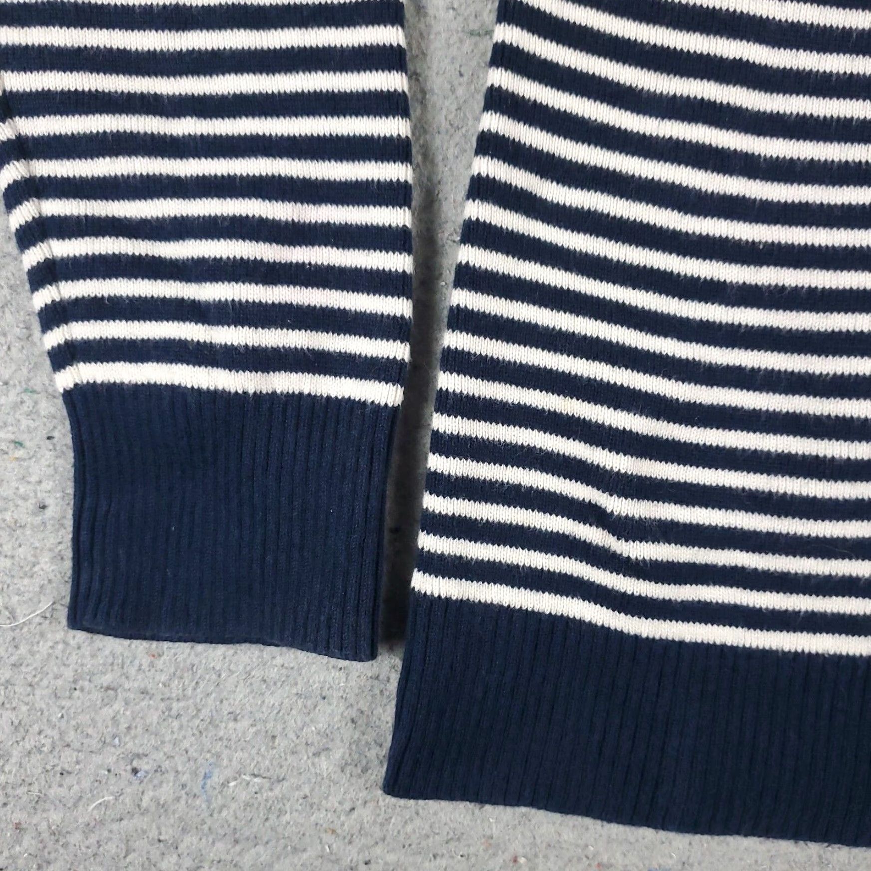 Tommy Hilfiger Tommy Hilfiger Blue Red Striped Crew Neck Pullover Sweater Womens Medium Size M / US 6-8 / IT 42-44 - 3 Thumbnail