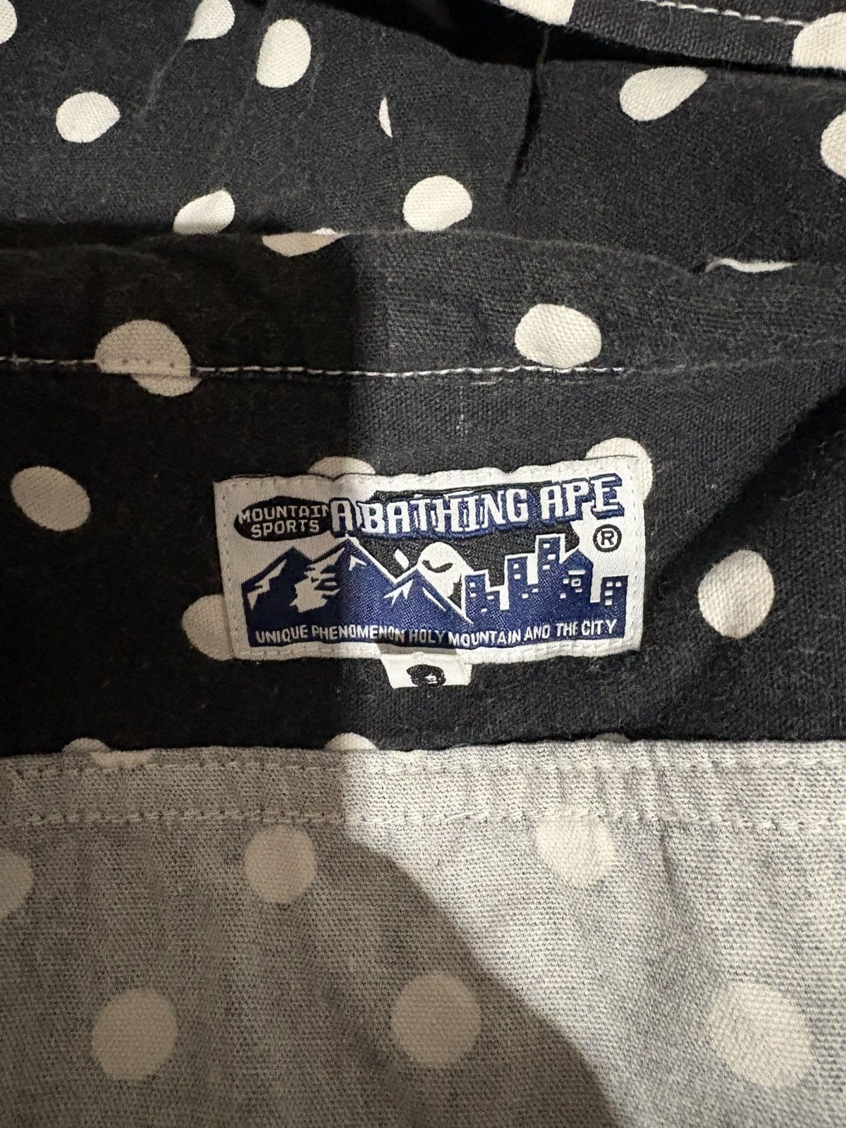 Bape Vintage polk a dot bape button up hoodie Size US M / EU 48-50 / 2 - 3 Thumbnail