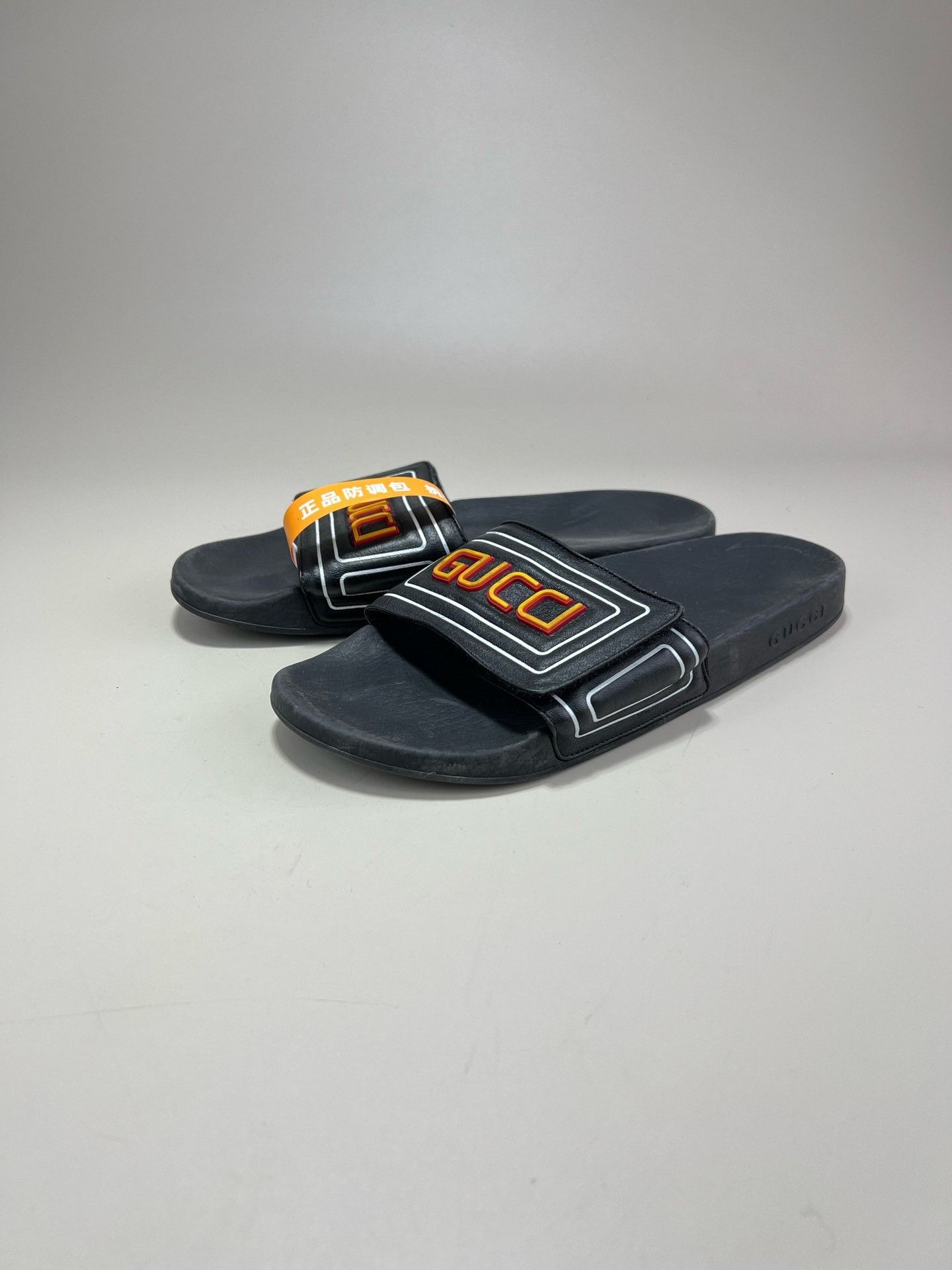 Gucci Gucci Embossed Letter Slide Sandals Size US 10 / EU 43 - 1 Thumbnail