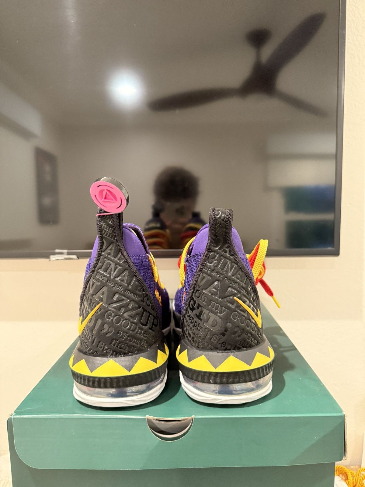 Nike Nike Lebron XVI Size US 10.5 / EU 43-44 - 2 Thumbnail