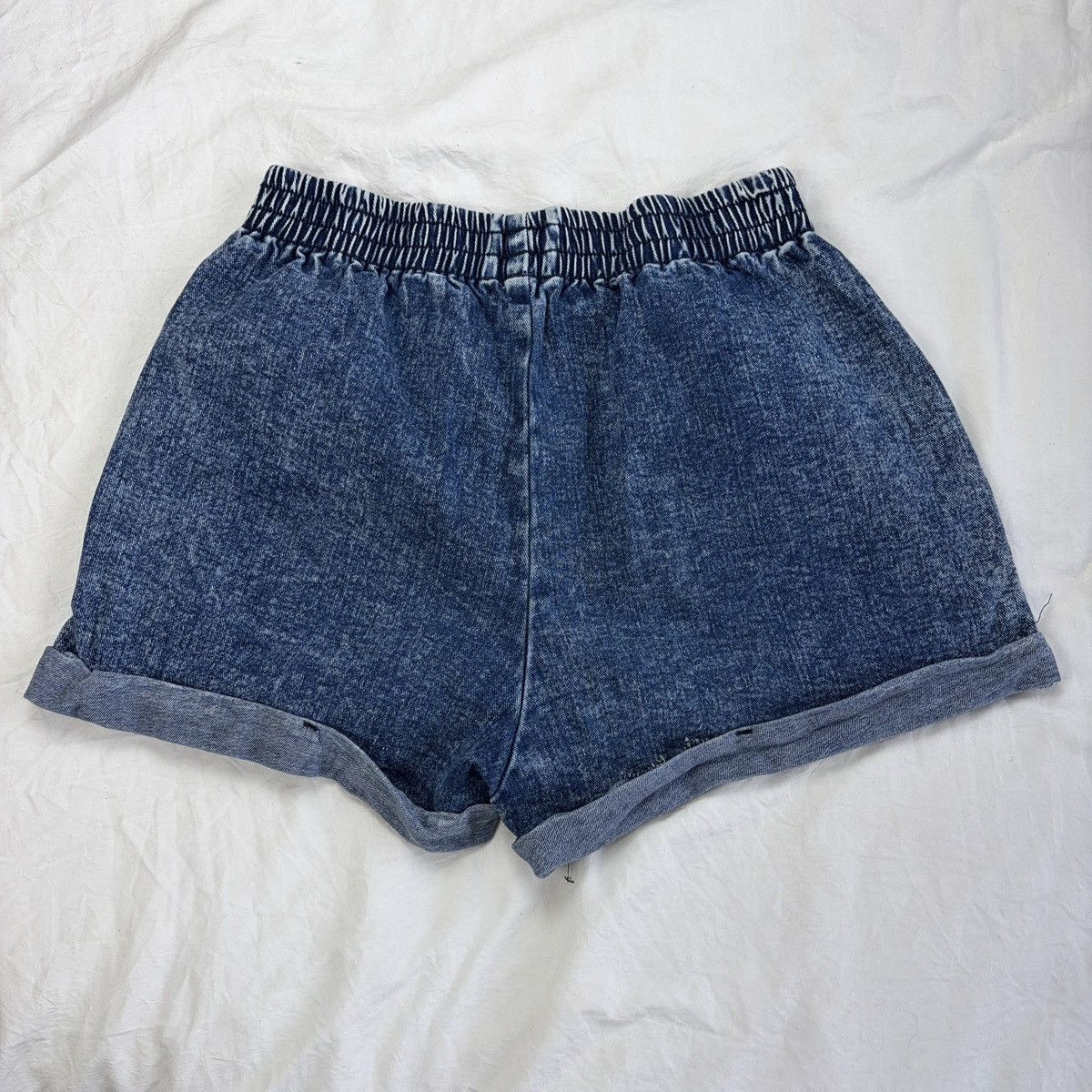 Other Sky and sparrow dark wash stretchy waist jean shorts Size 26" / US 2 / IT 38 - 2 Thumbnail
