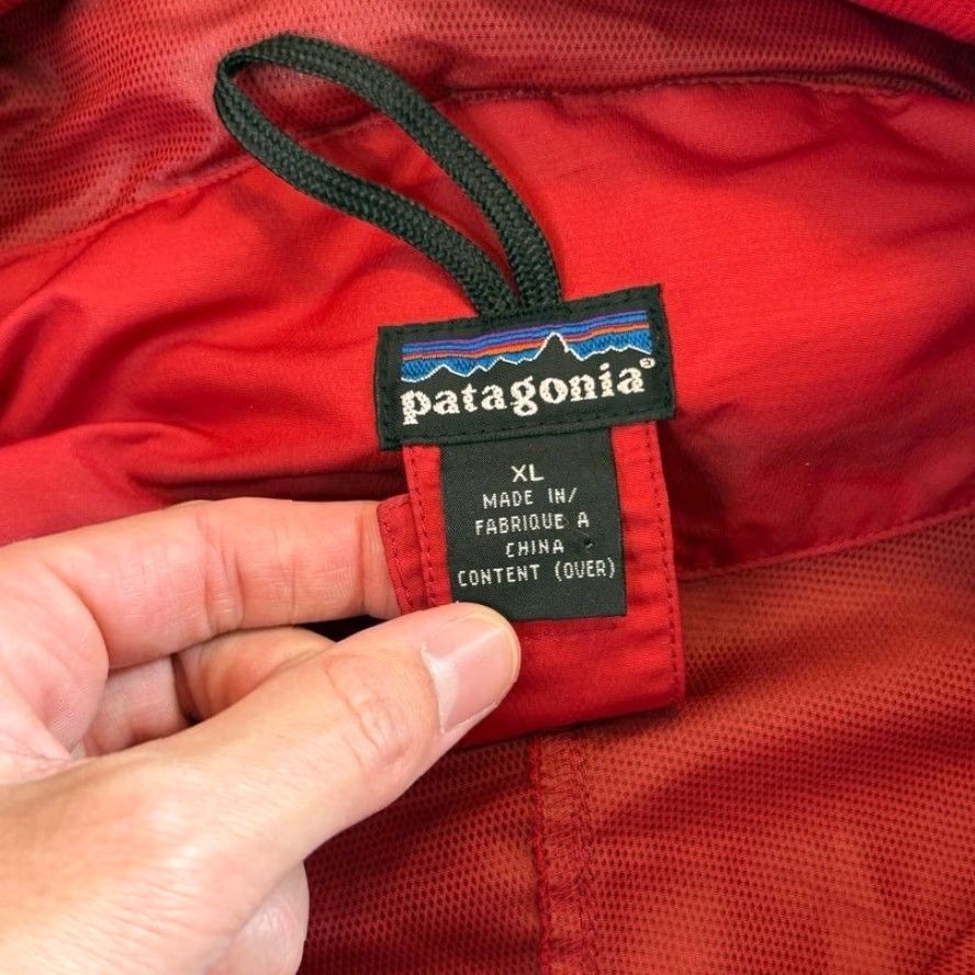 Patagonia VINTAGE Patagonia Mountain Parka Regulator Rain Jacket XL Men Red Windbreaker Zip Jacket Fall 2002 Outdoor Nature Hiking Mens Size US XL / EU 56 / 4 - 5 Thumbnail