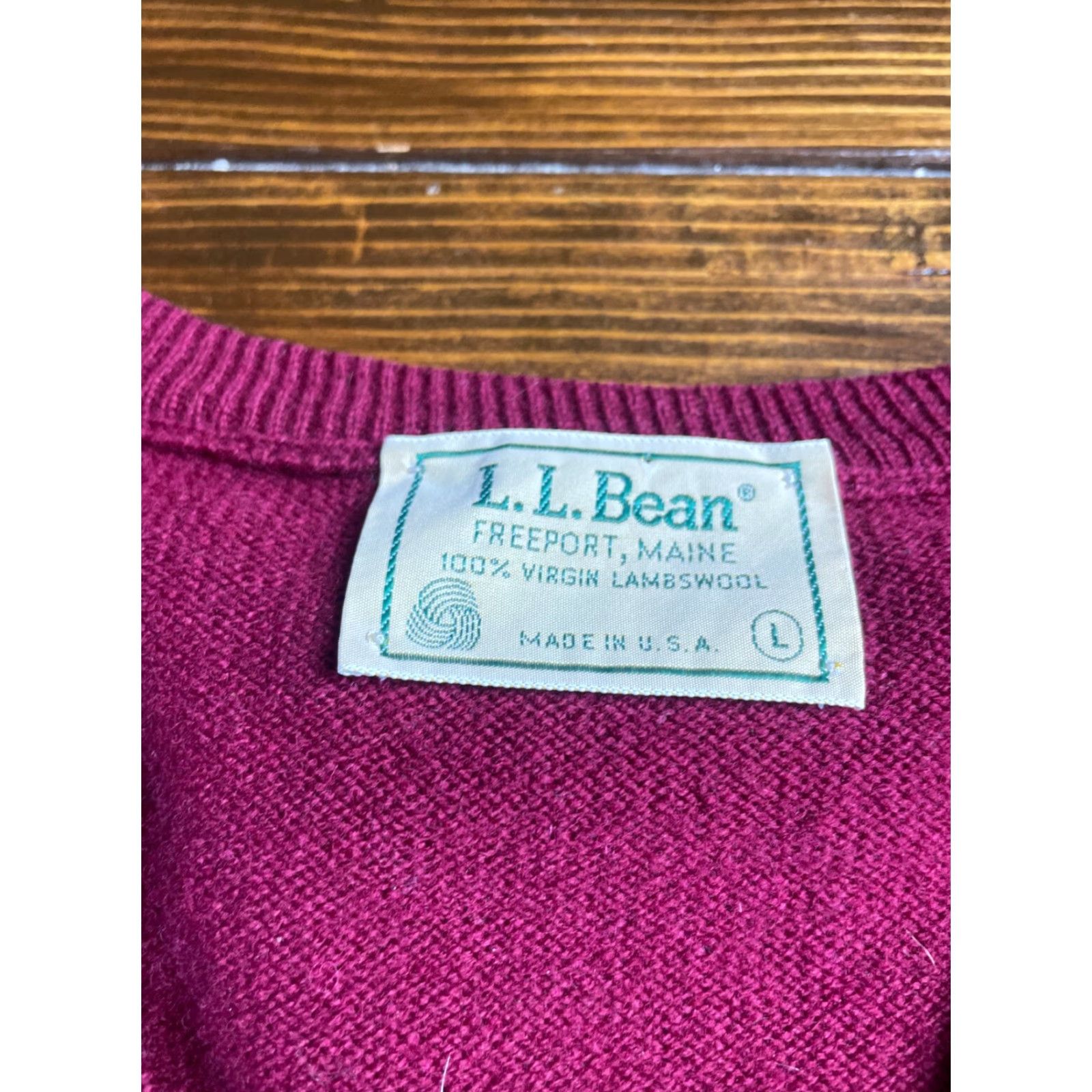 Vintage L.L. Bean Sweater Women's L Burgundy Sleeveless V-Neck Lambs Wool Pullover 100% Wool Regular Fit Casual Travel Winter Spring Summer Mens Girls Size L / US 10 / IT 46 - 3 Thumbnail