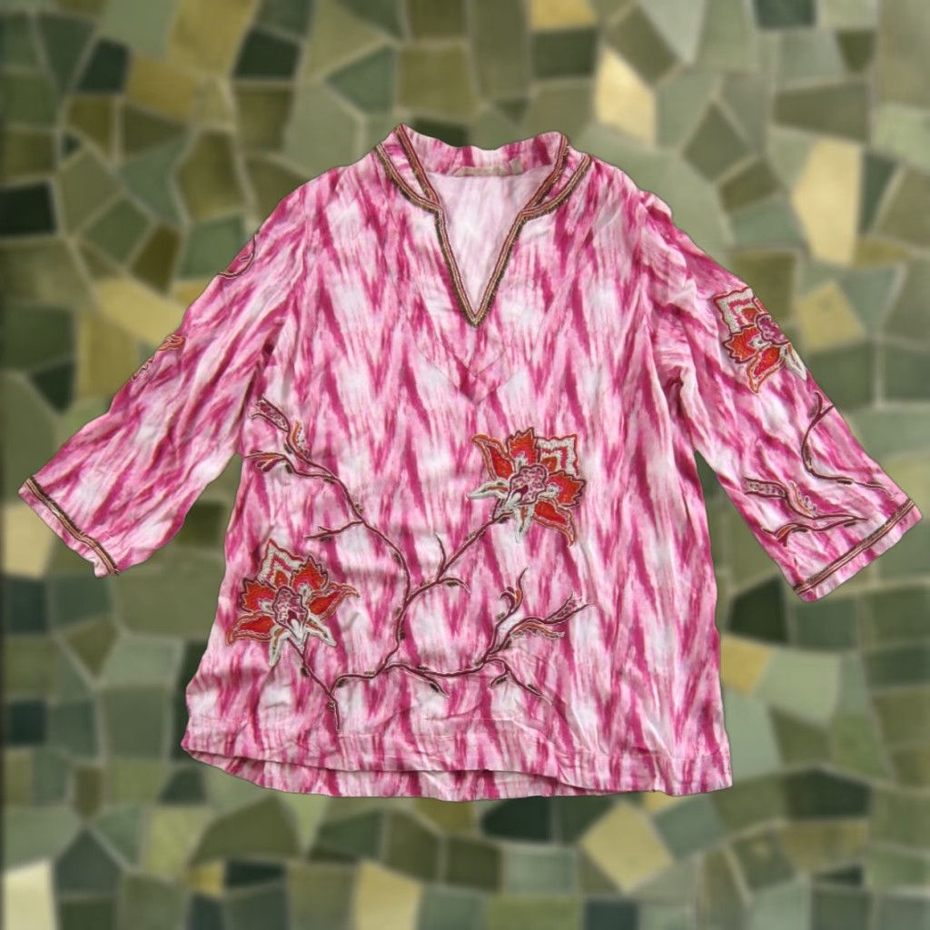 Soft Surroundings Soft Surroundings Blouse XL Rayon Pink Orange Beaded Embroider V-Neck 3/4 Sleeve Size XL / US 12-14 / IT 48-50 - 1 Thumbnail