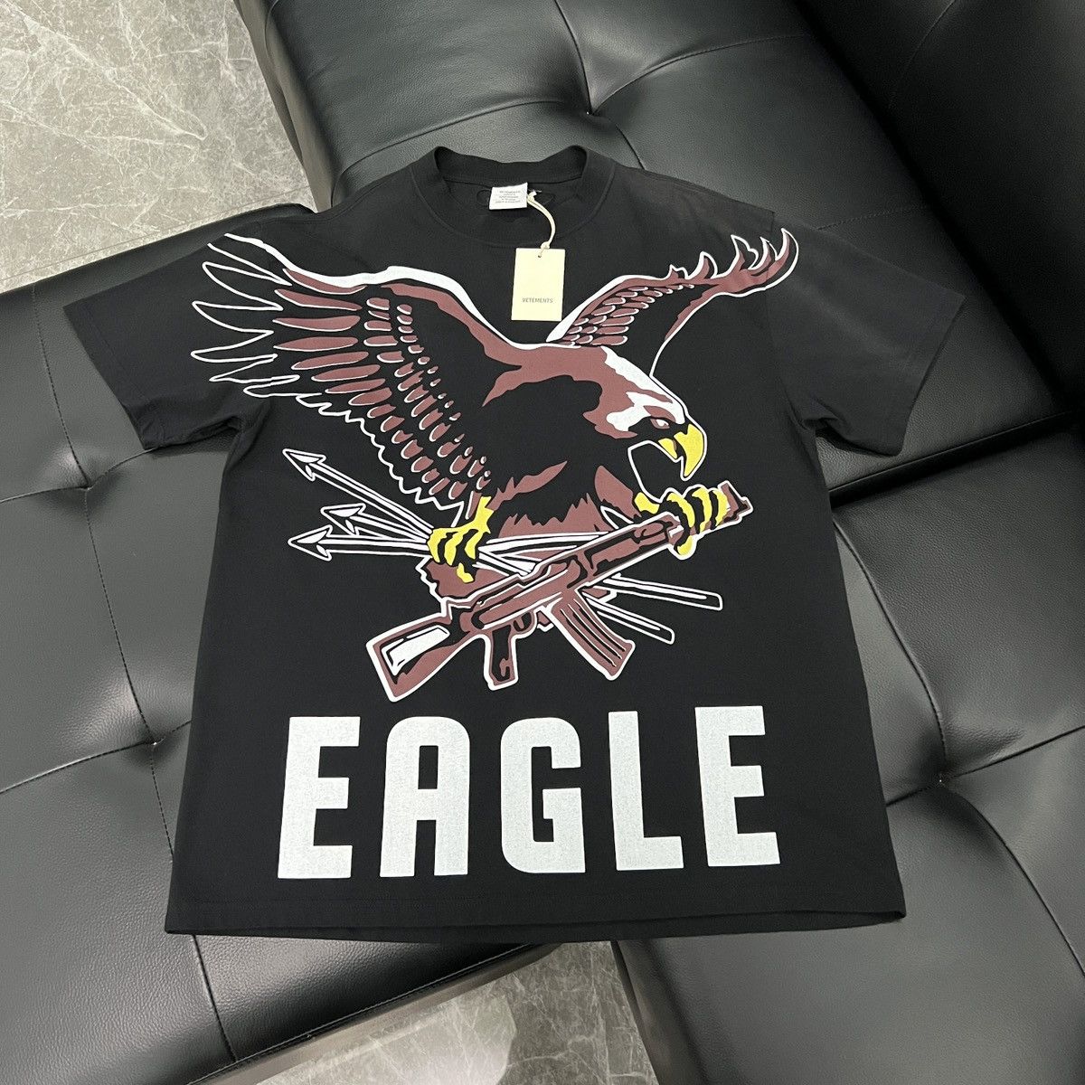 Vetements Vetements SS19 EAGLE Tee Size US S / EU 44-46 / 1 - 1 Thumbnail