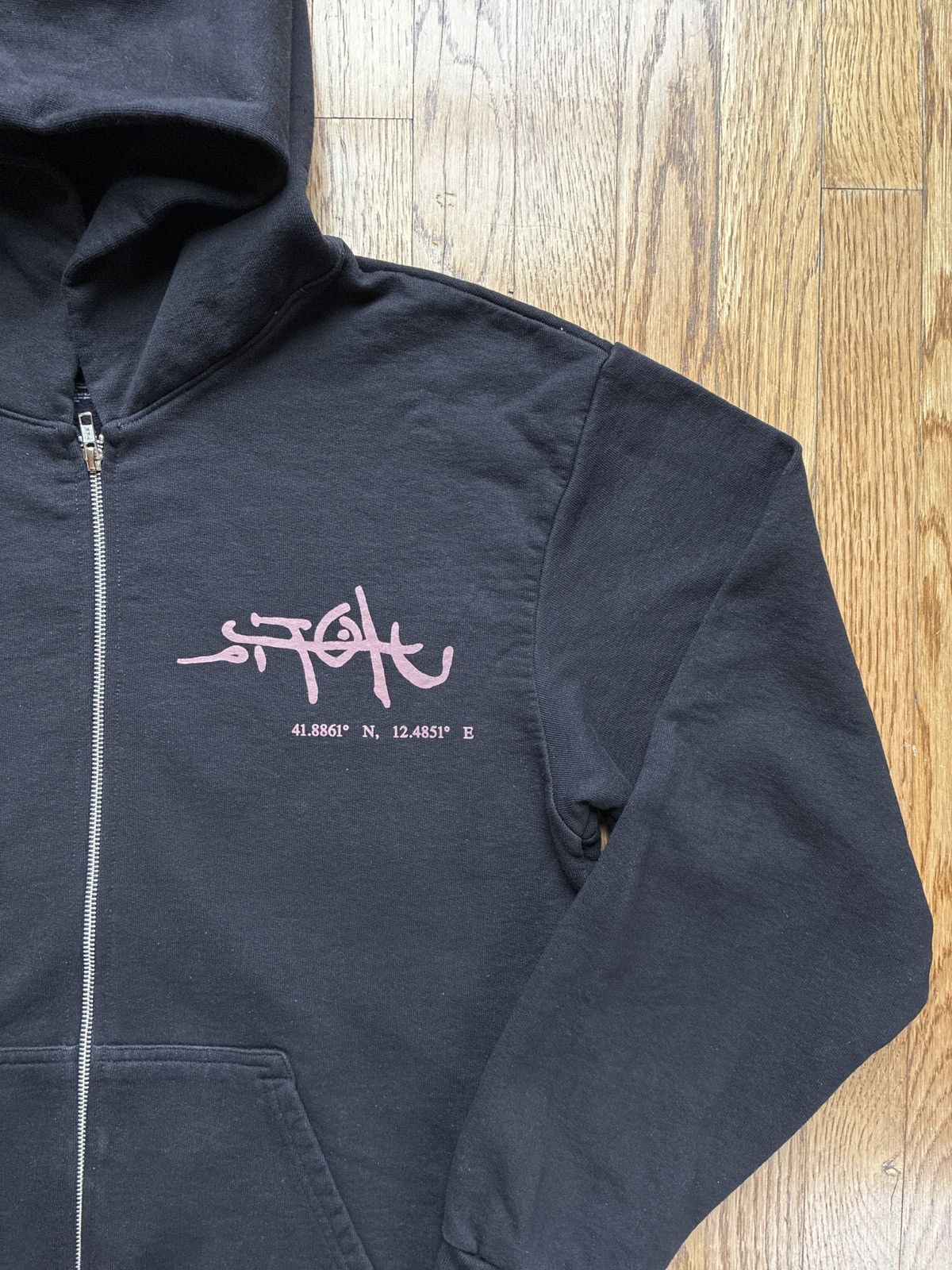 Travis Scott Travis Scott Utopia Rare Zip Up Sz XL Size US XL / EU 56 / 4 - 4 Thumbnail